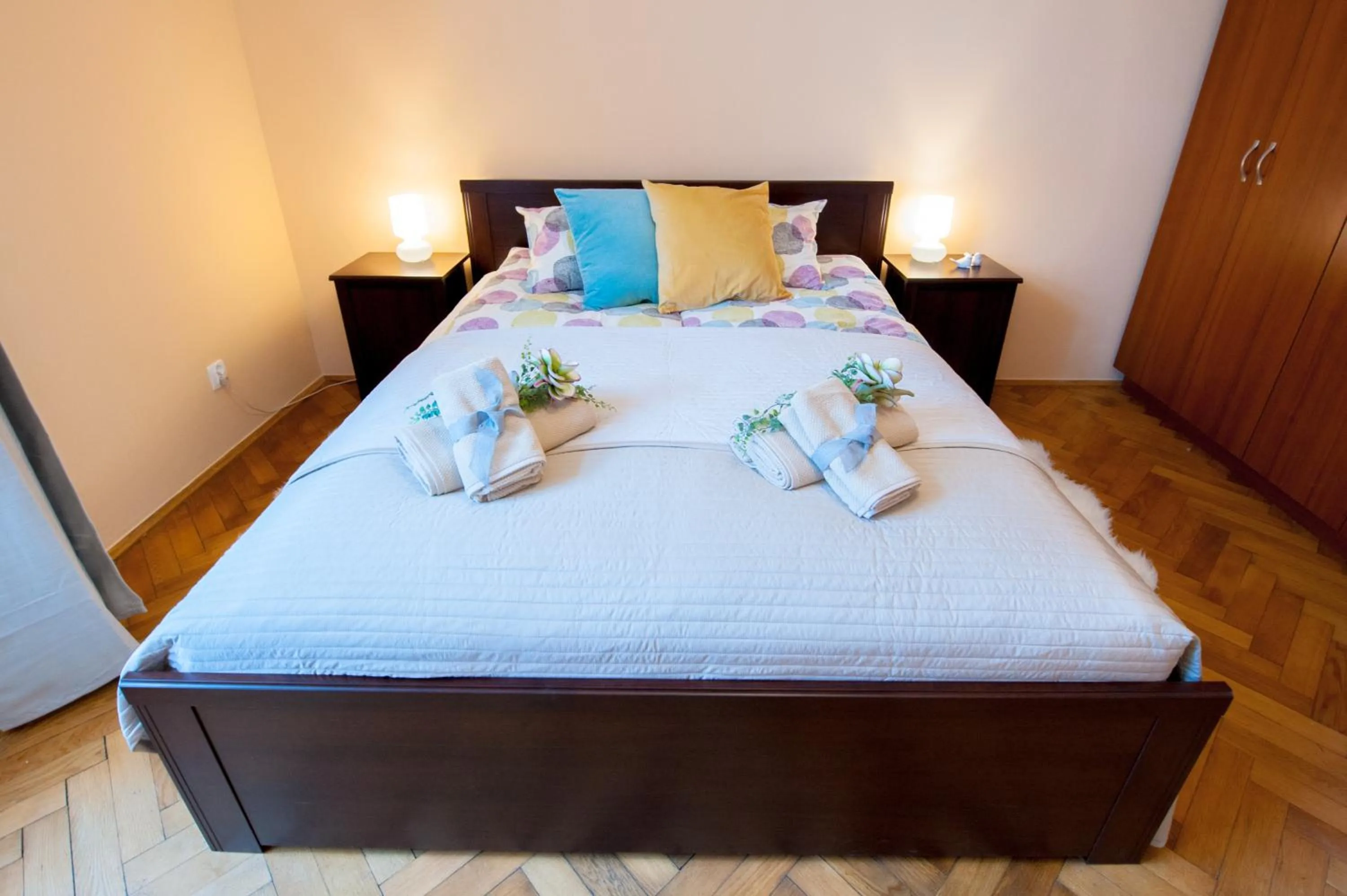 Bedroom, Bed in Apartments Roman