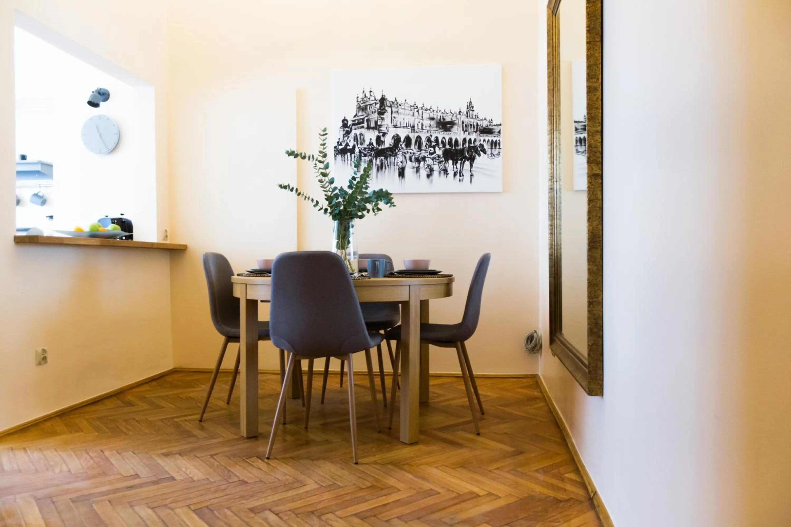 Dining area in Apartments Roman