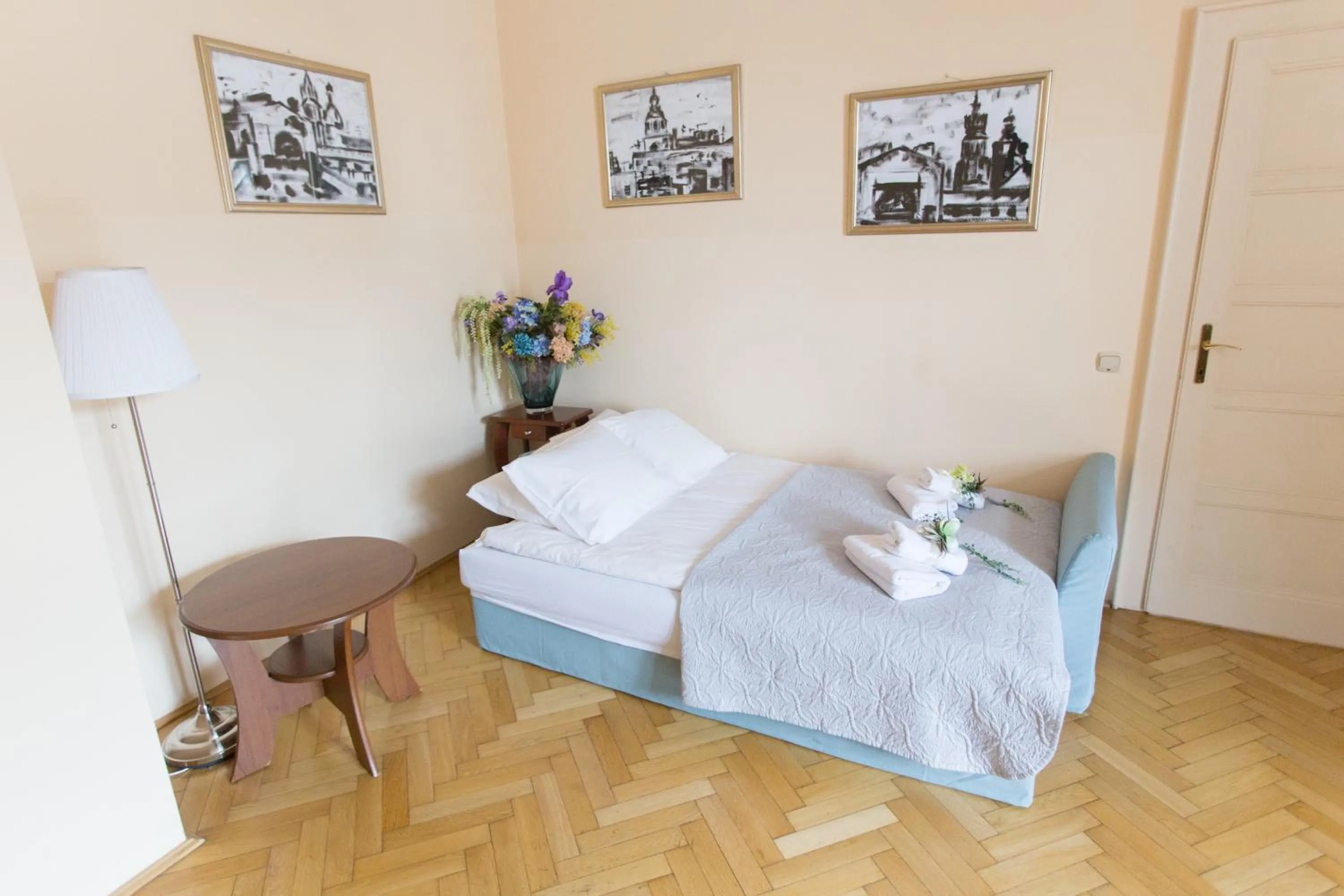 Bed in Apartments Roman