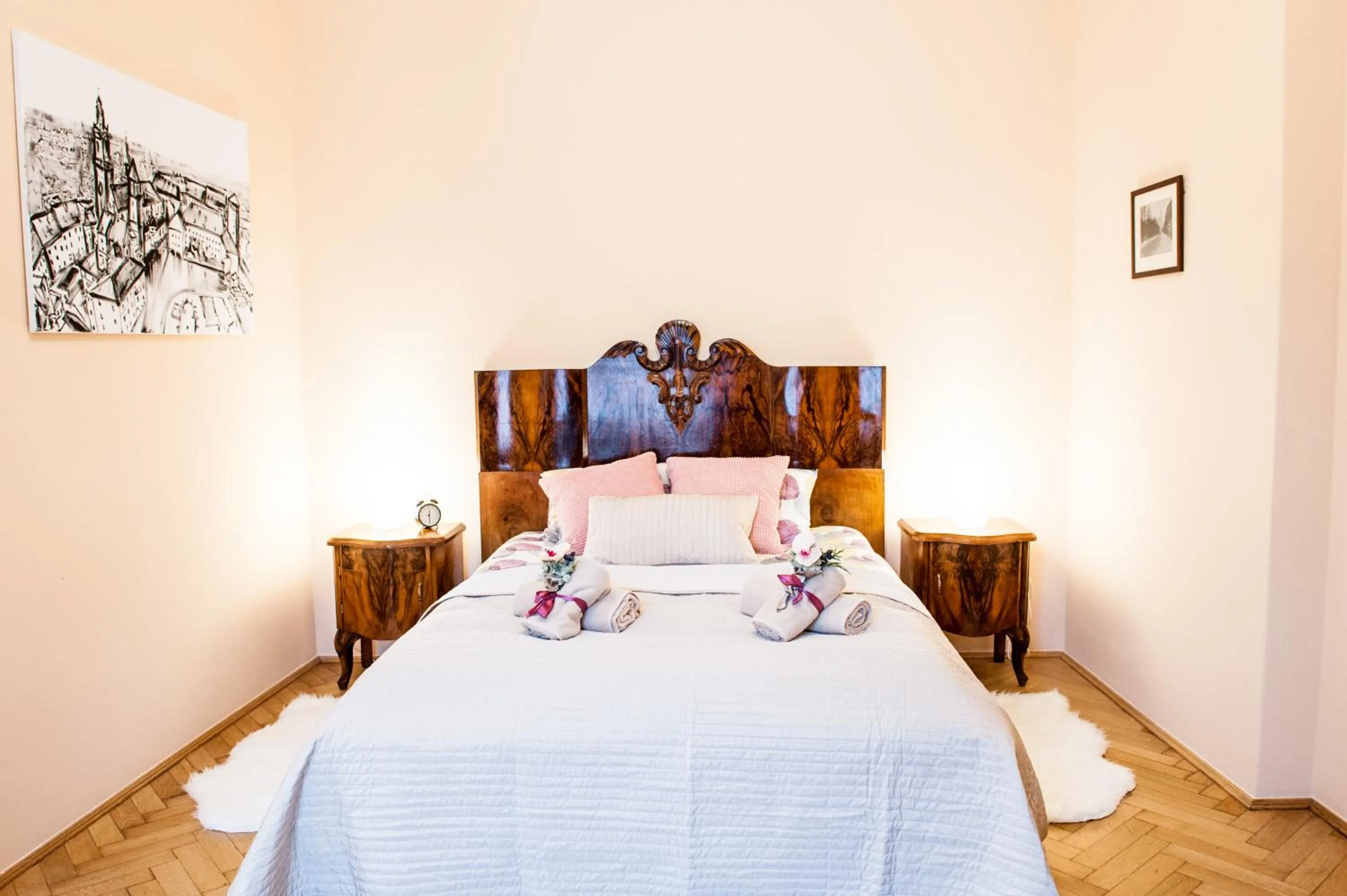 Bedroom, Bed in Apartments Roman