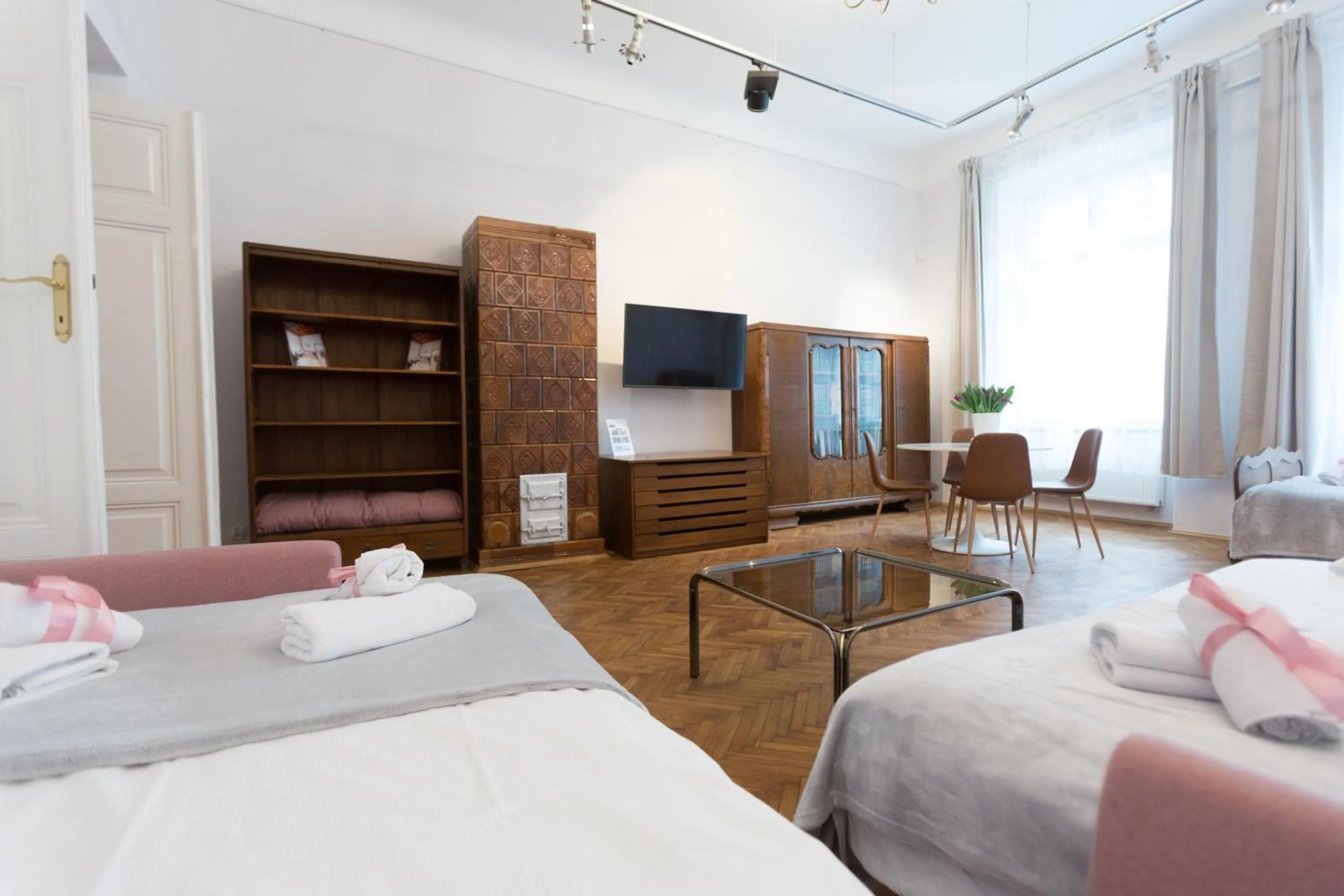 Seating area, Bed in Apartments Roman