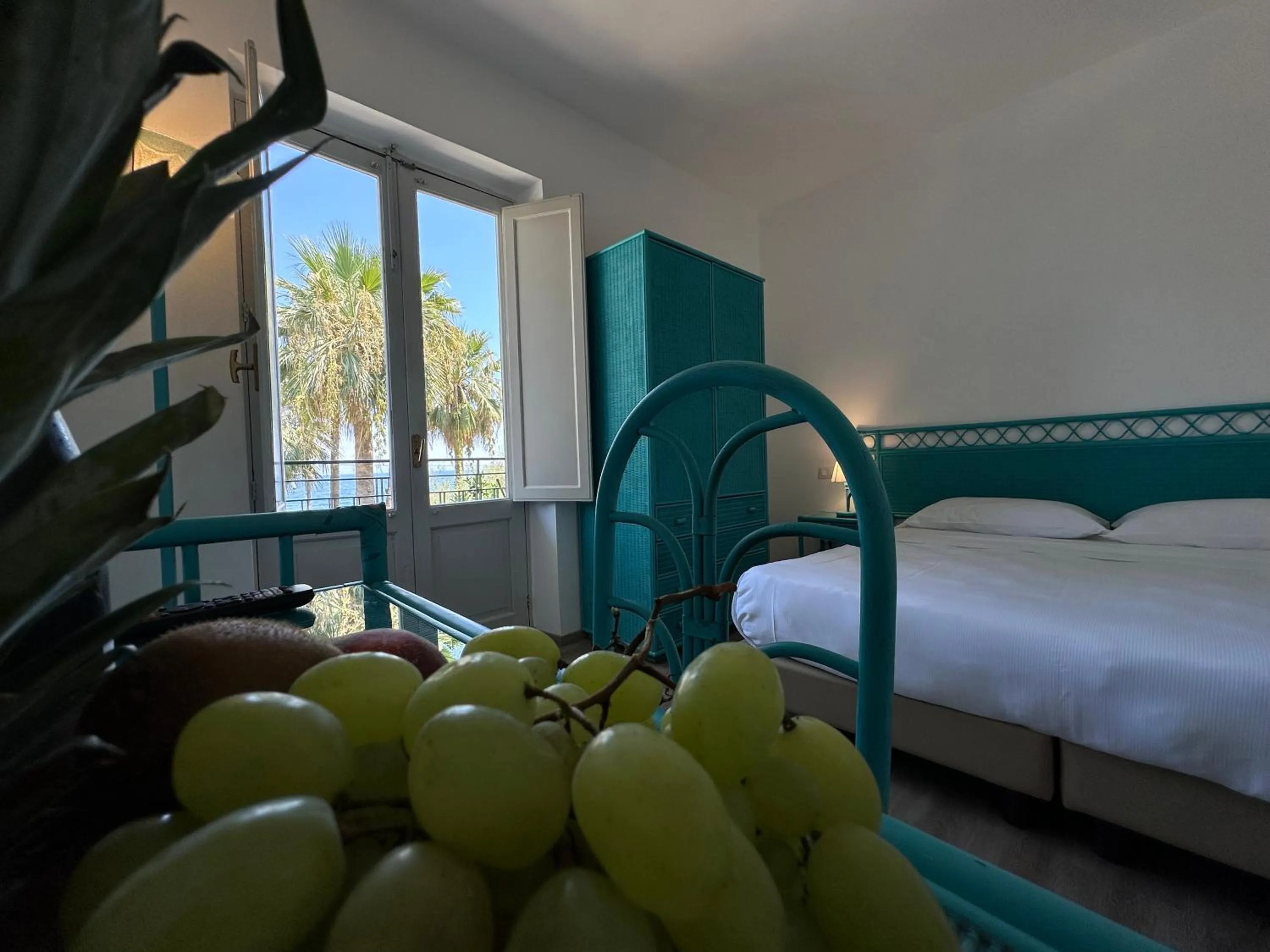 Bedroom, Bed in Hotel Baia Delle Sirene