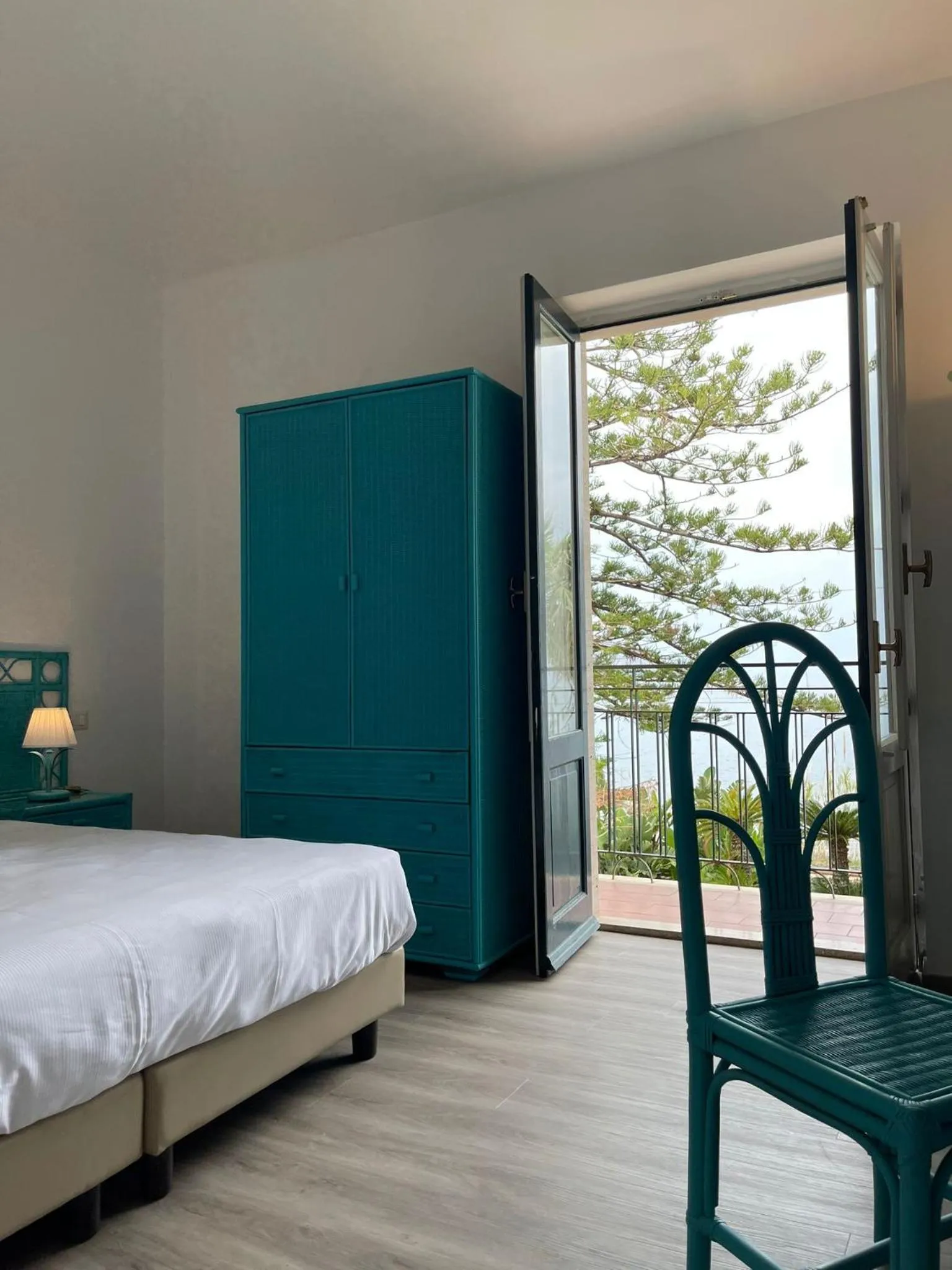 Bed in Hotel Baia Delle Sirene