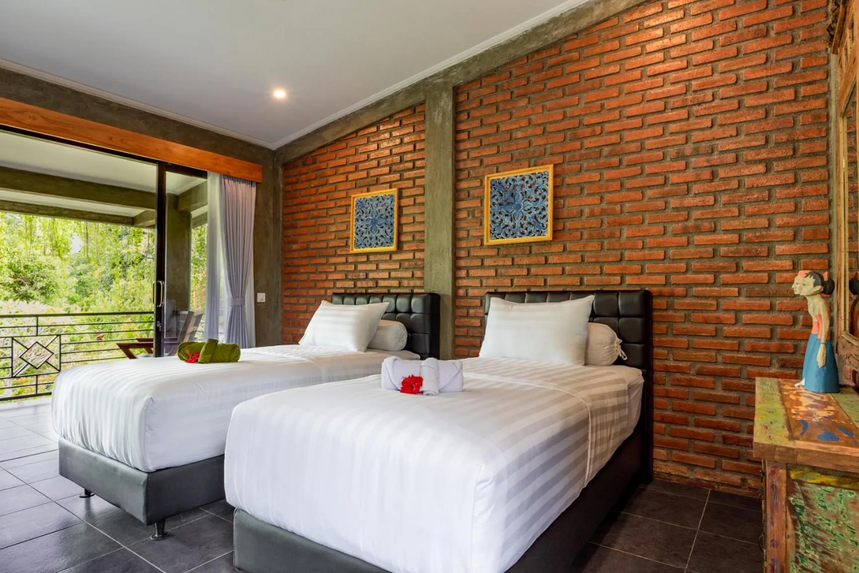 Bed in Alamanda Lovina Resort