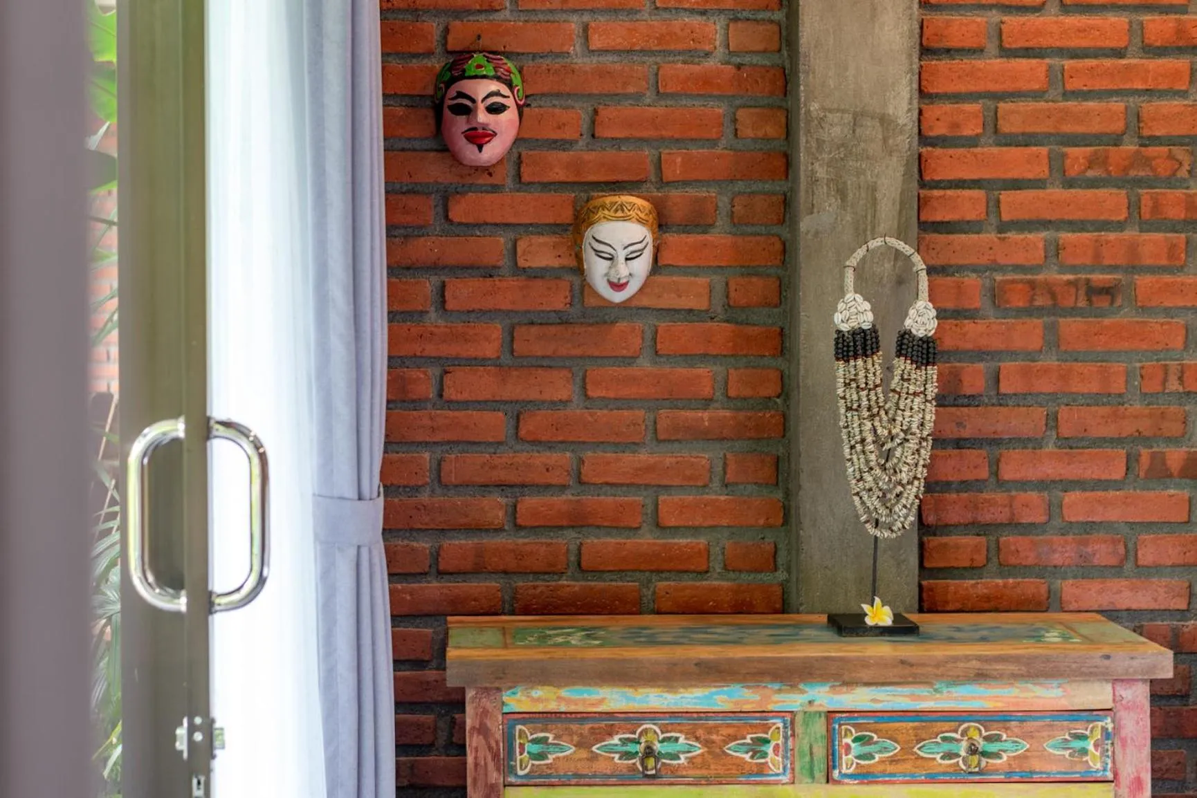 Decorative detail in Alamanda Lovina Resort