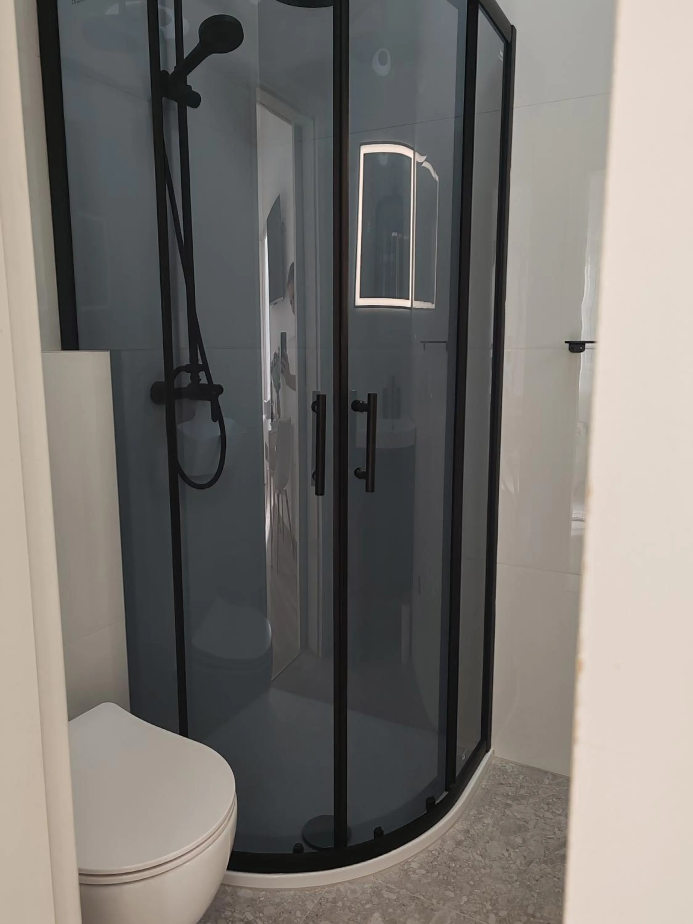 Shower in Studio Dominik