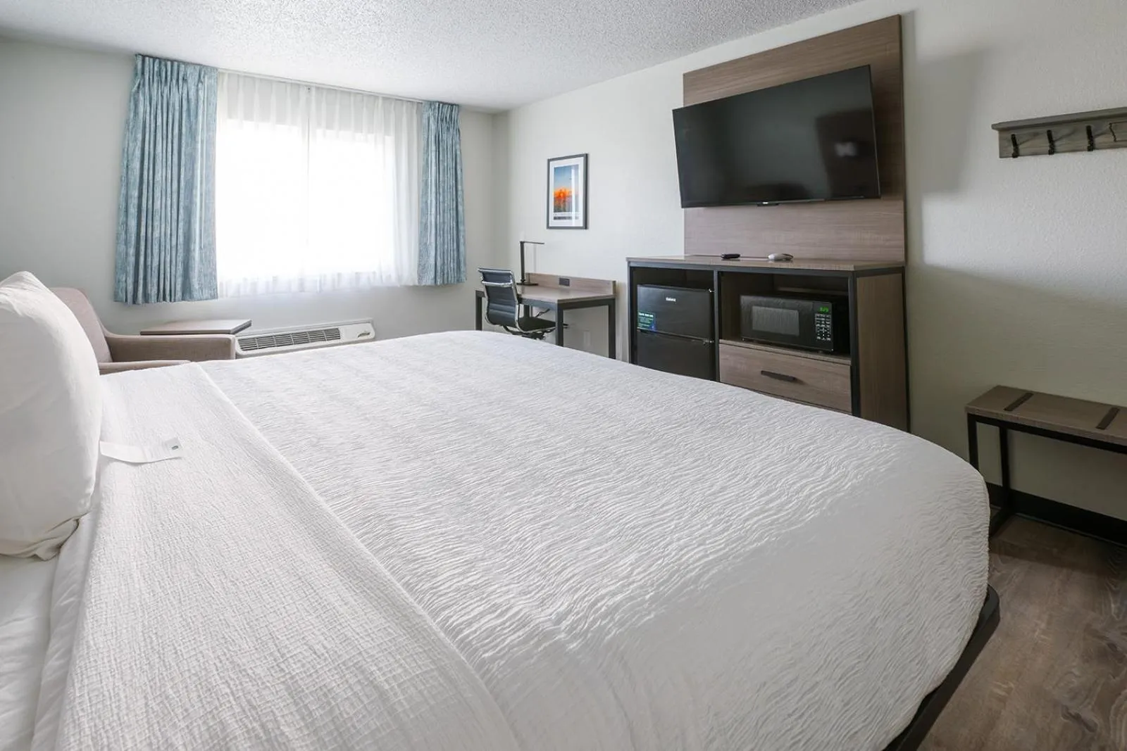 Photo of the whole room, Bed in Hotel Pommier Chariton