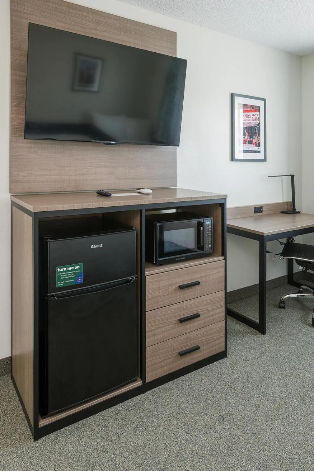 TV and multimedia in Hotel Pommier Chariton