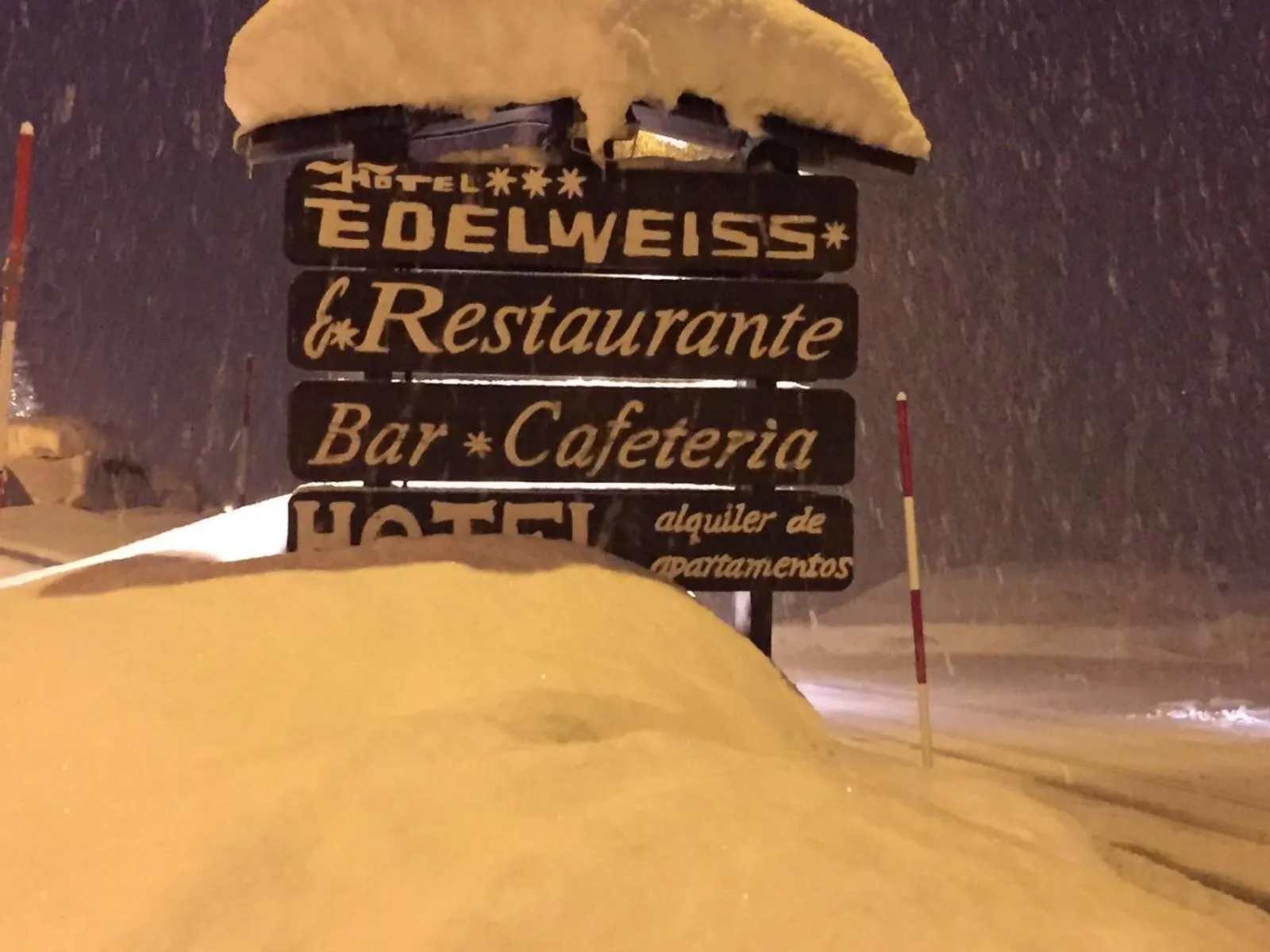 Lobby or reception in Hotel Edelweiss Candanchú