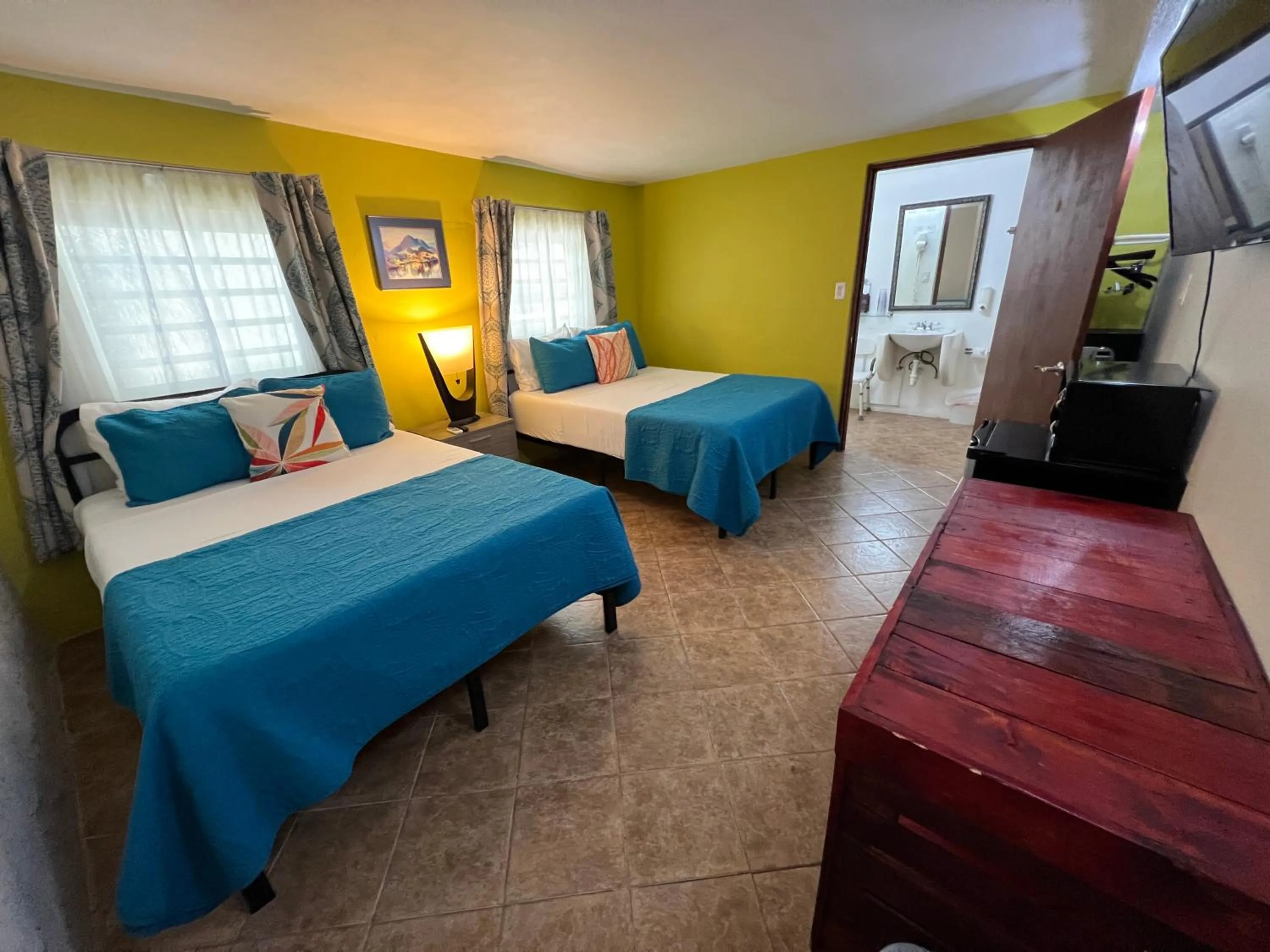 Photo of the whole room, Bed in The Vieques Guesthouse