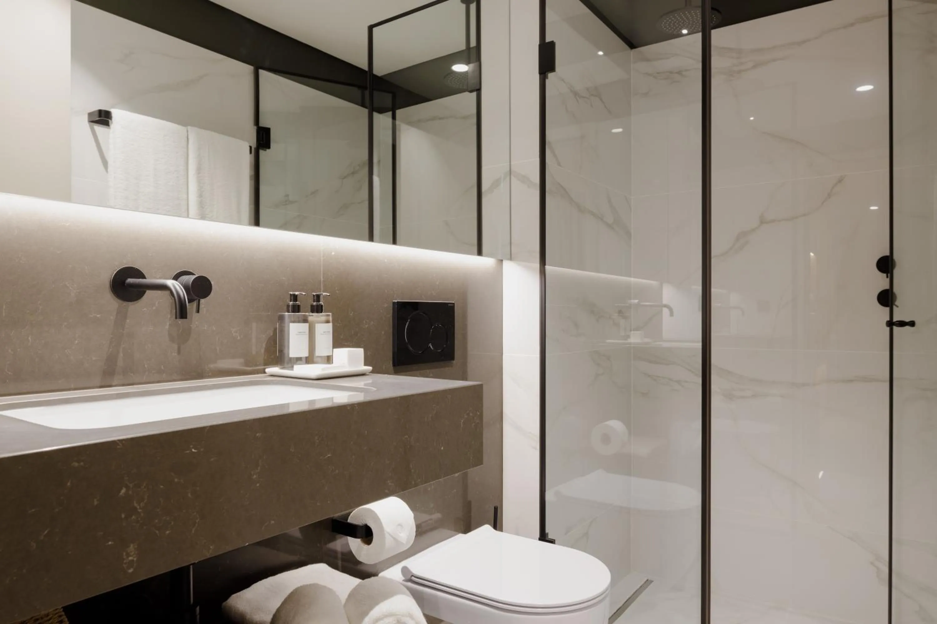 Shower in Porto River Soul Hotel