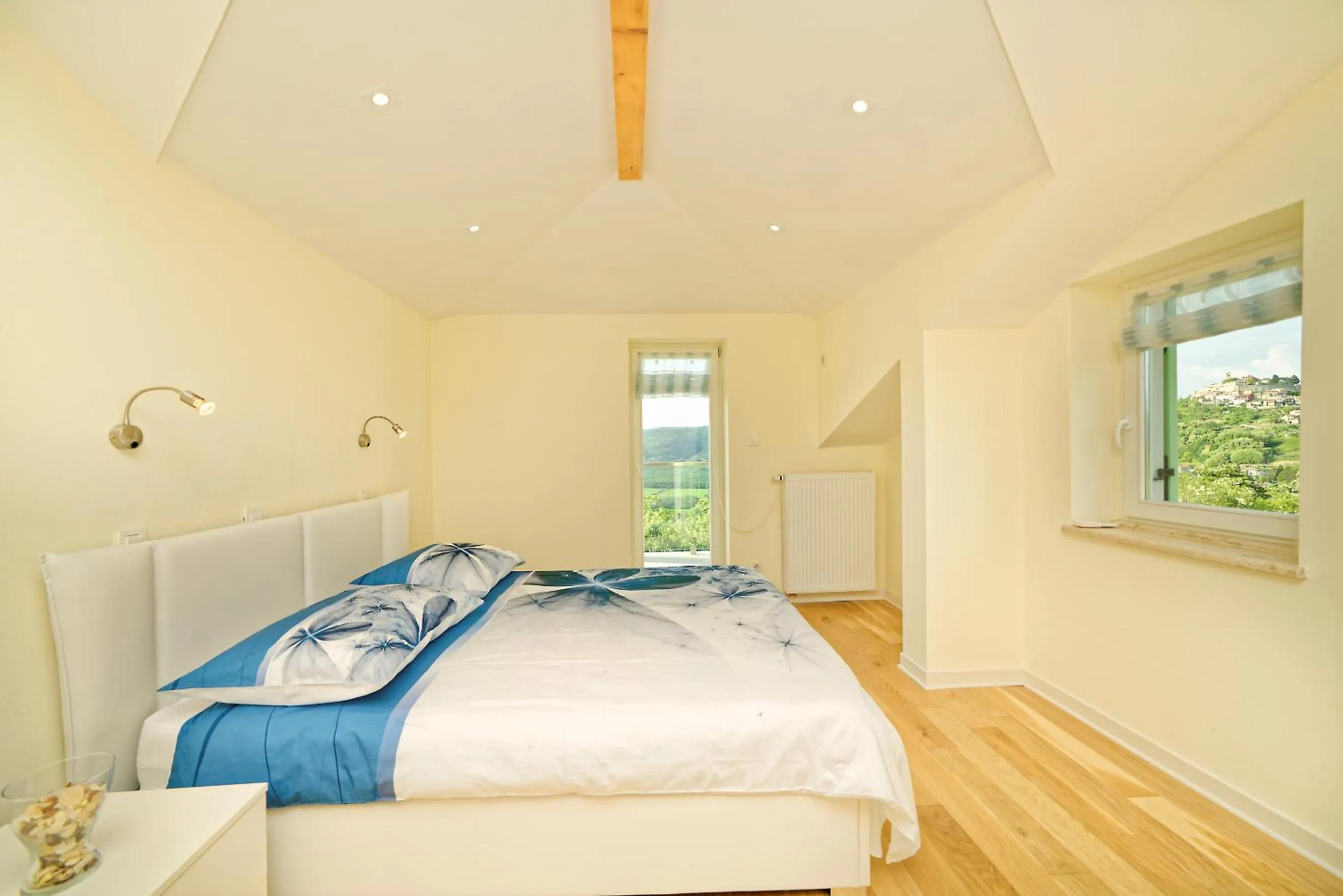 Bed in Villa Demetra