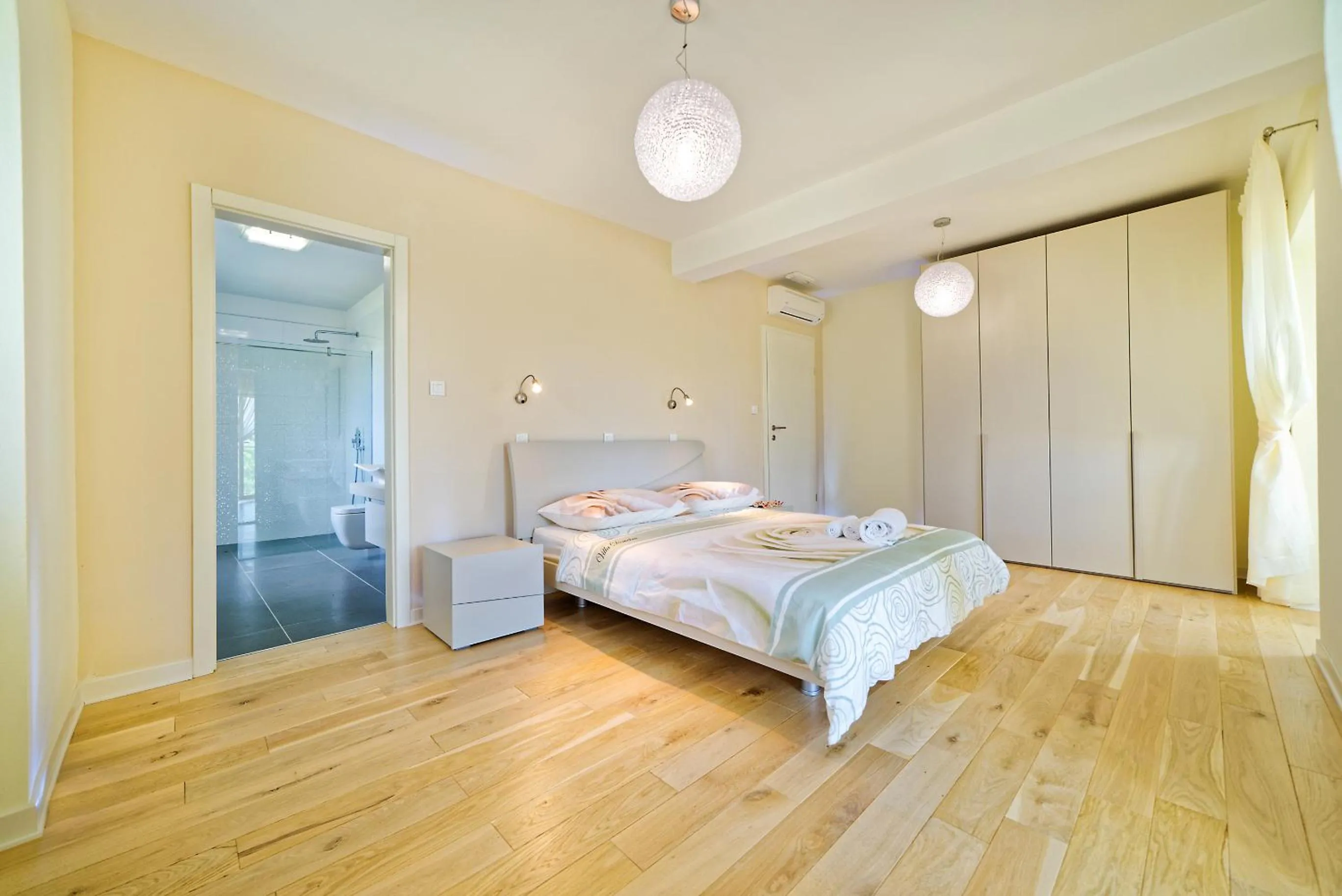 Bed in Villa Demetra