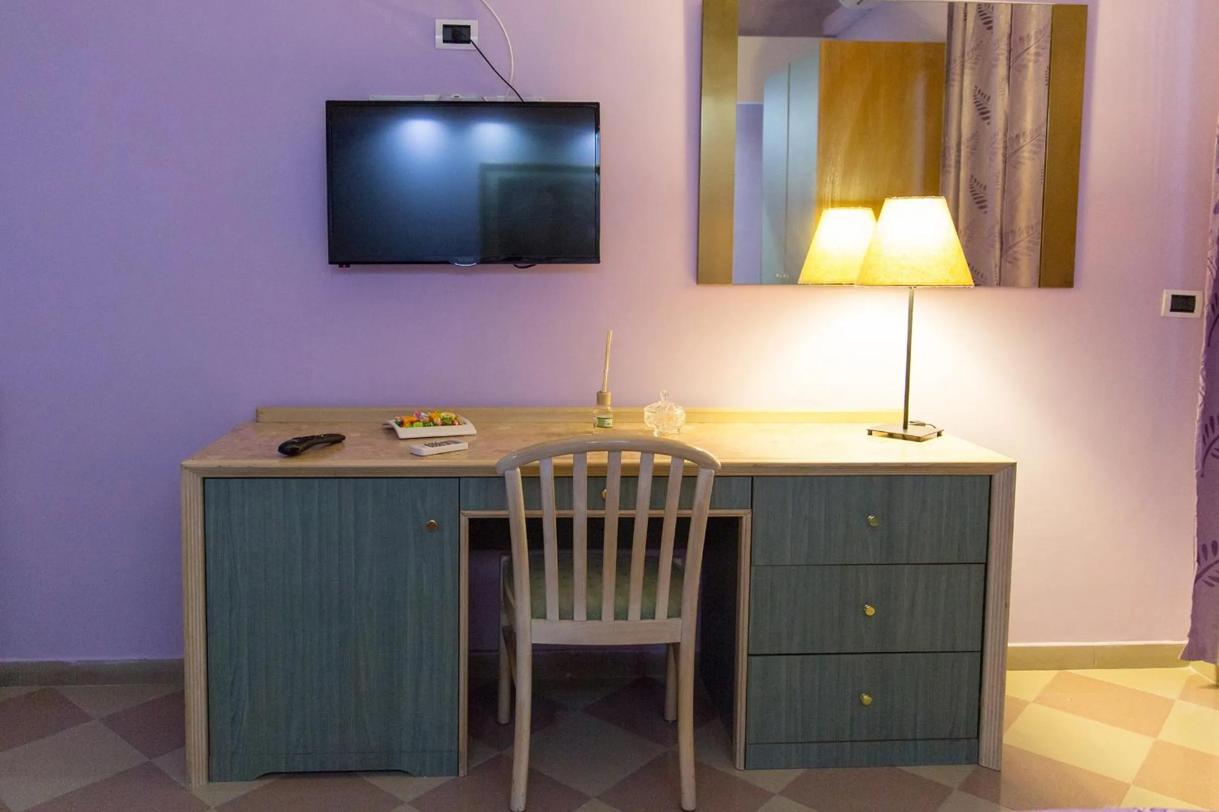 Photo of the whole room in Maximo Hotel