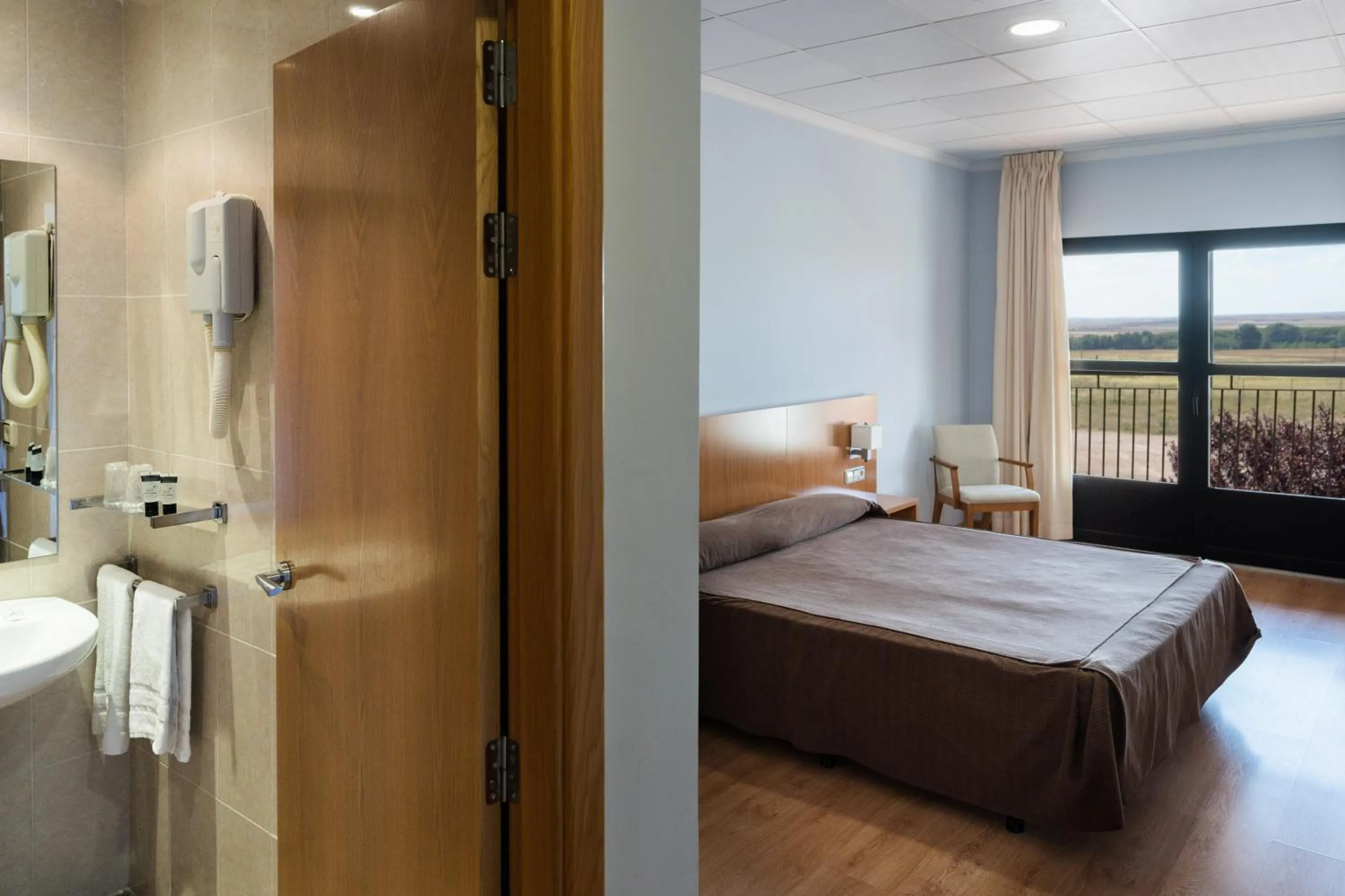 Bed in AS Monreal del Campo