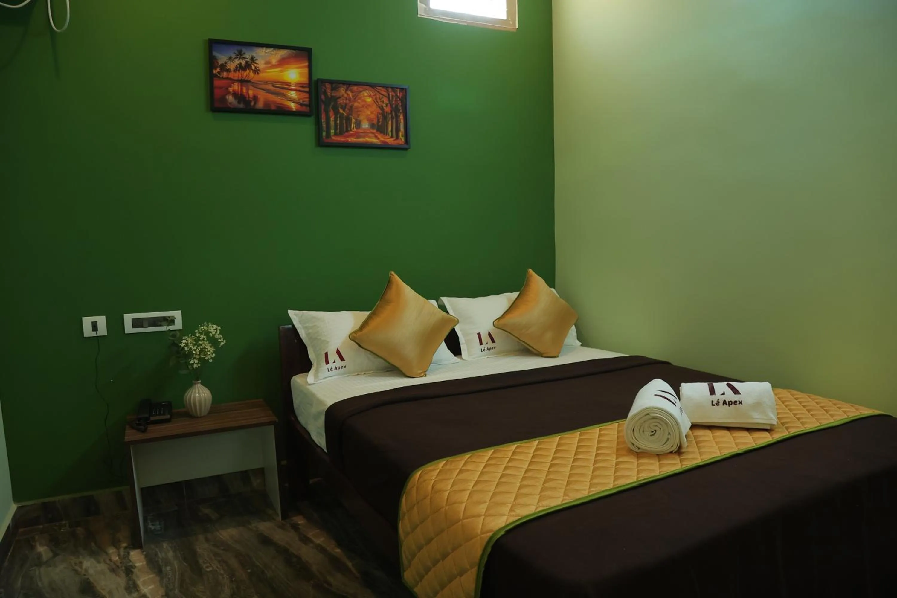 Bed in Le Apex Tharavaadu