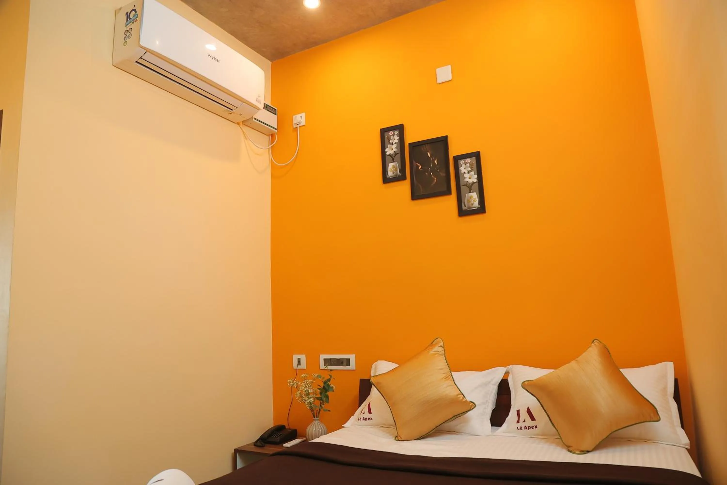 Bed in Le Apex Tharavaadu