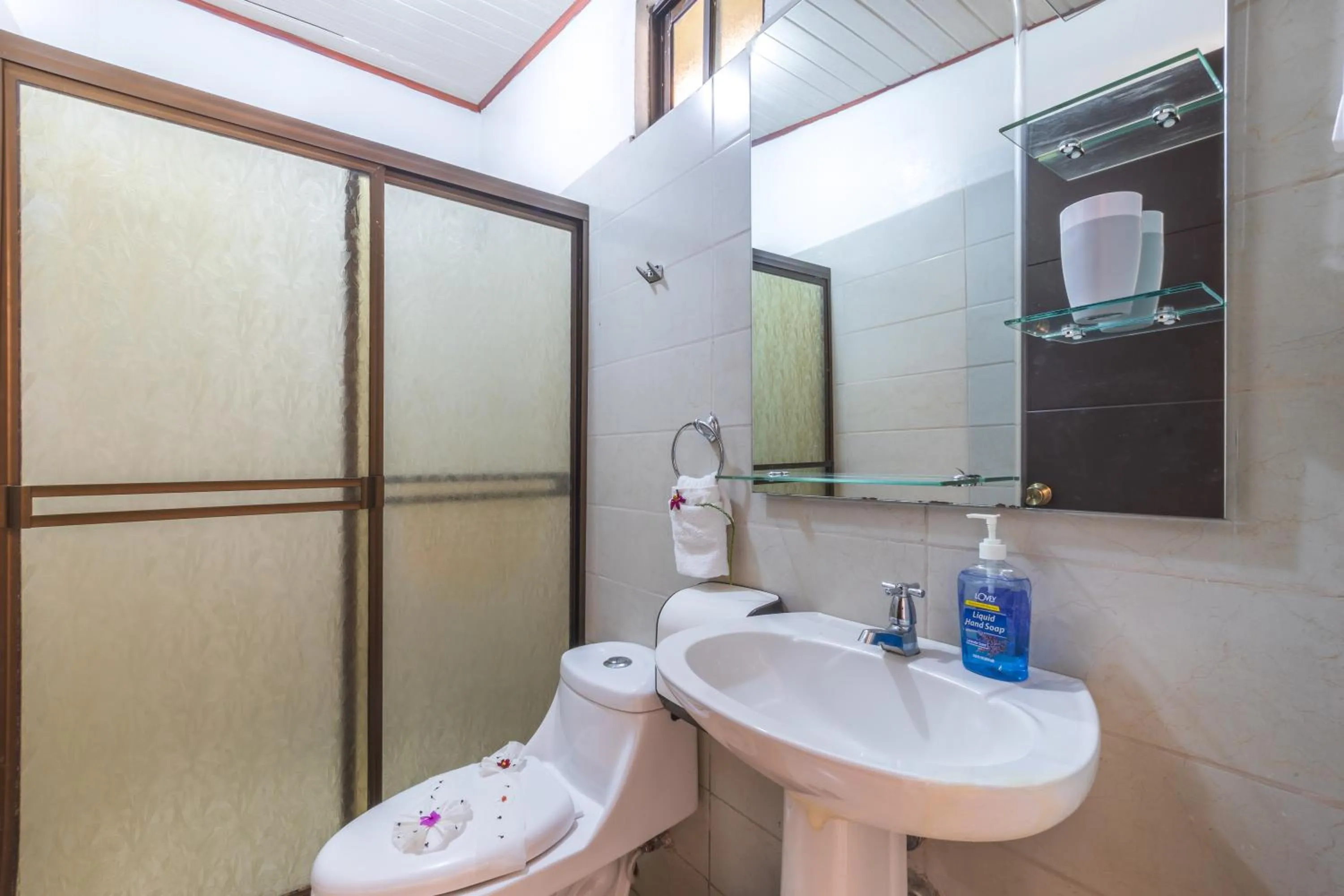 Bathroom in Hotel Villas de la Selva