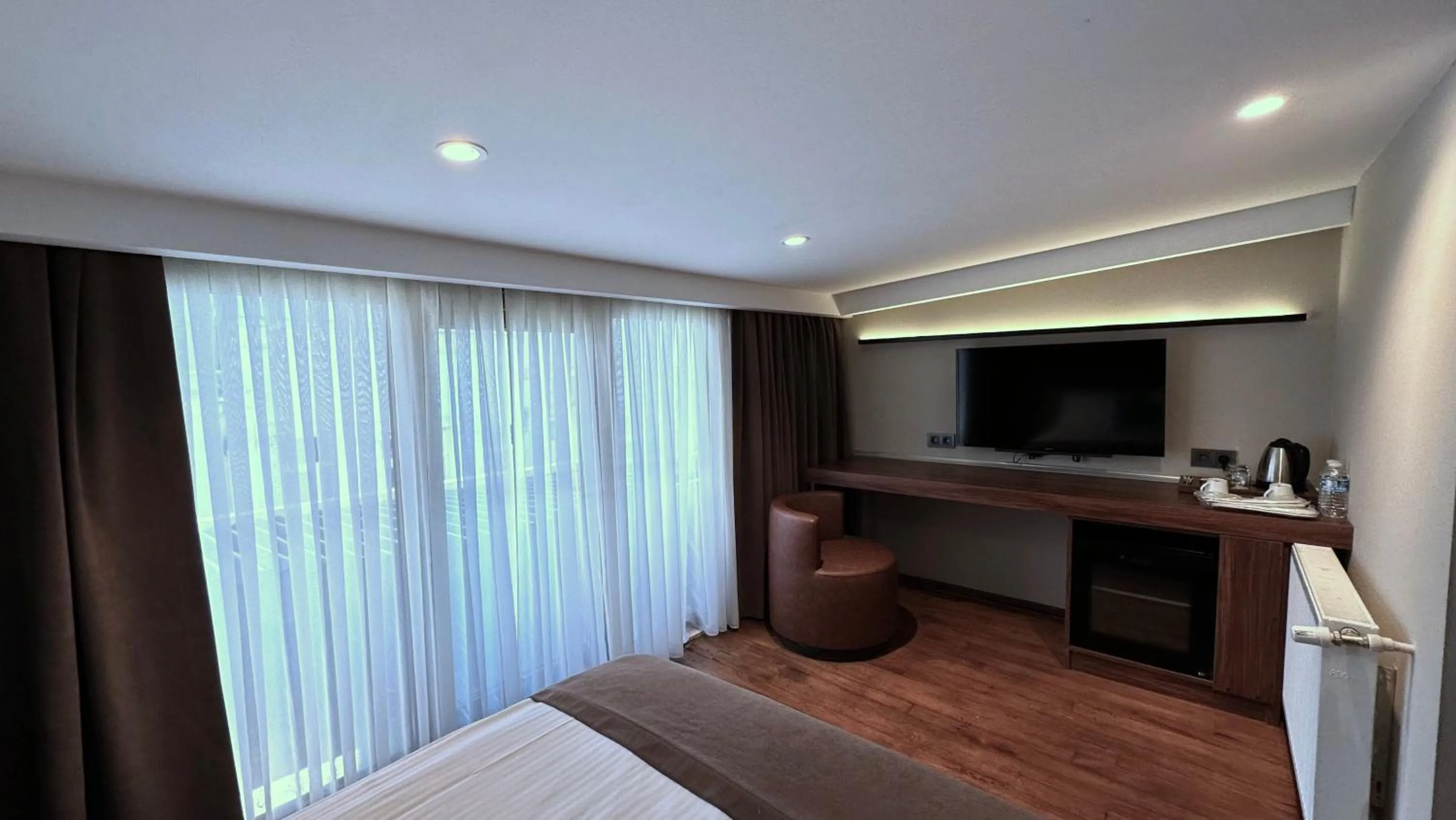 TV and multimedia, Bed in Snog Rooms & Suites