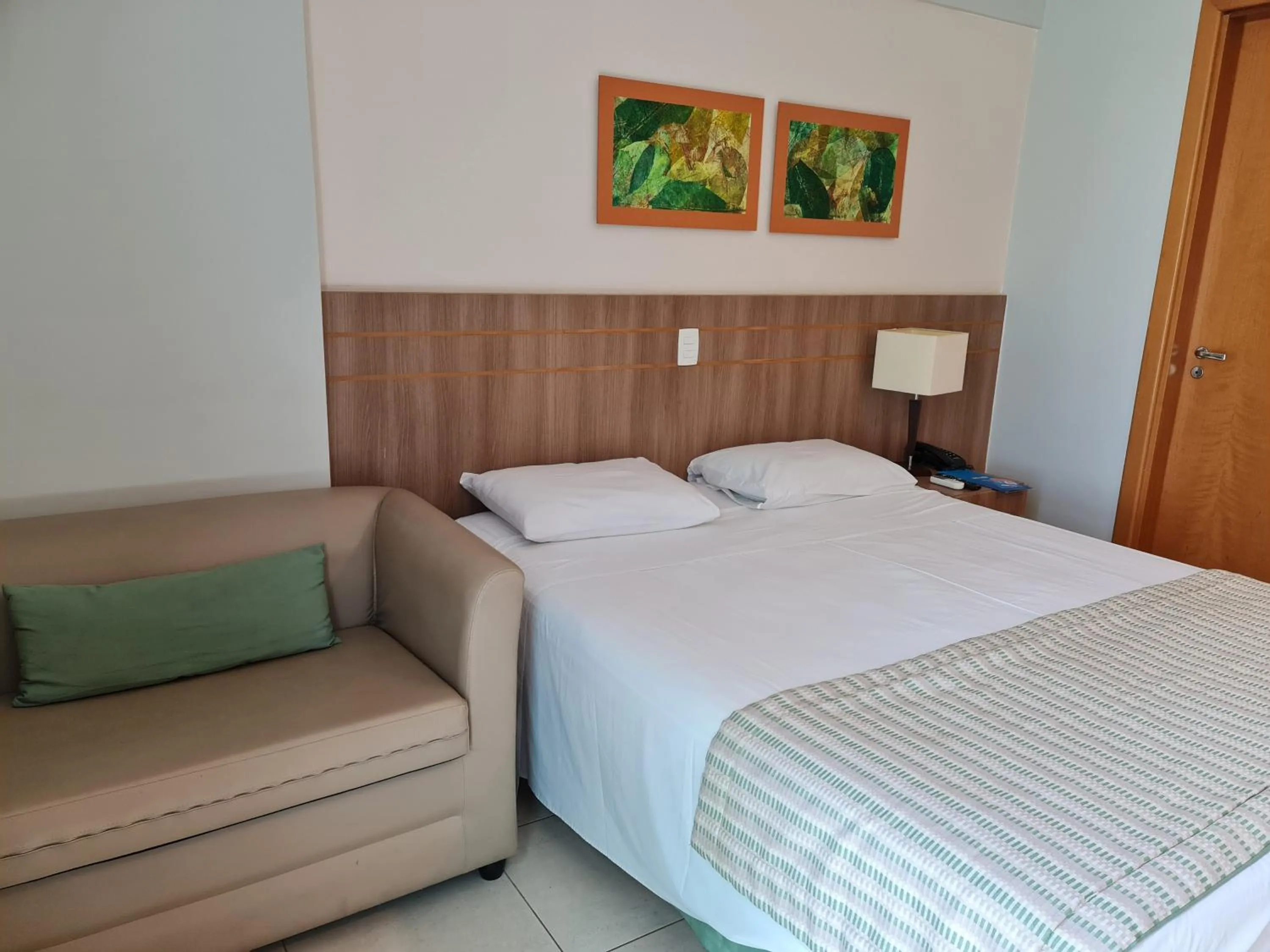 Bedroom, Bed in Flat Brasília - Setor Hoteleiro Norte