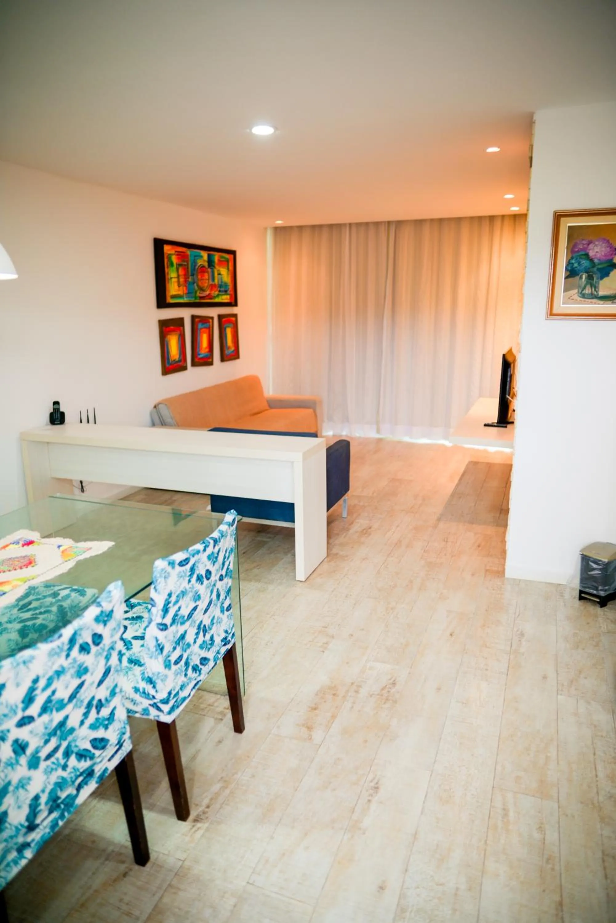 Living room in Waterfront Residence