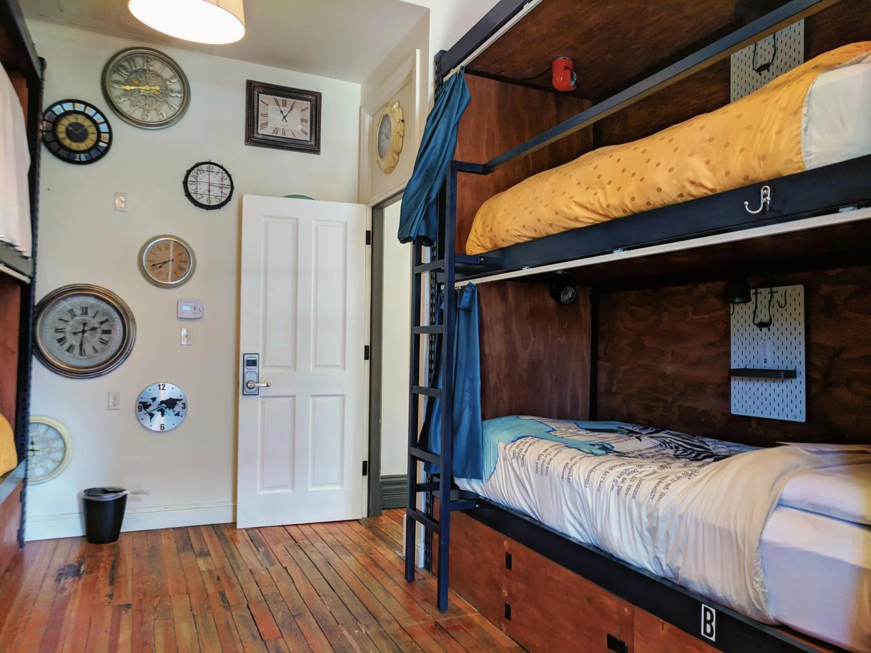 Bedroom, Bed in Hostel Fish