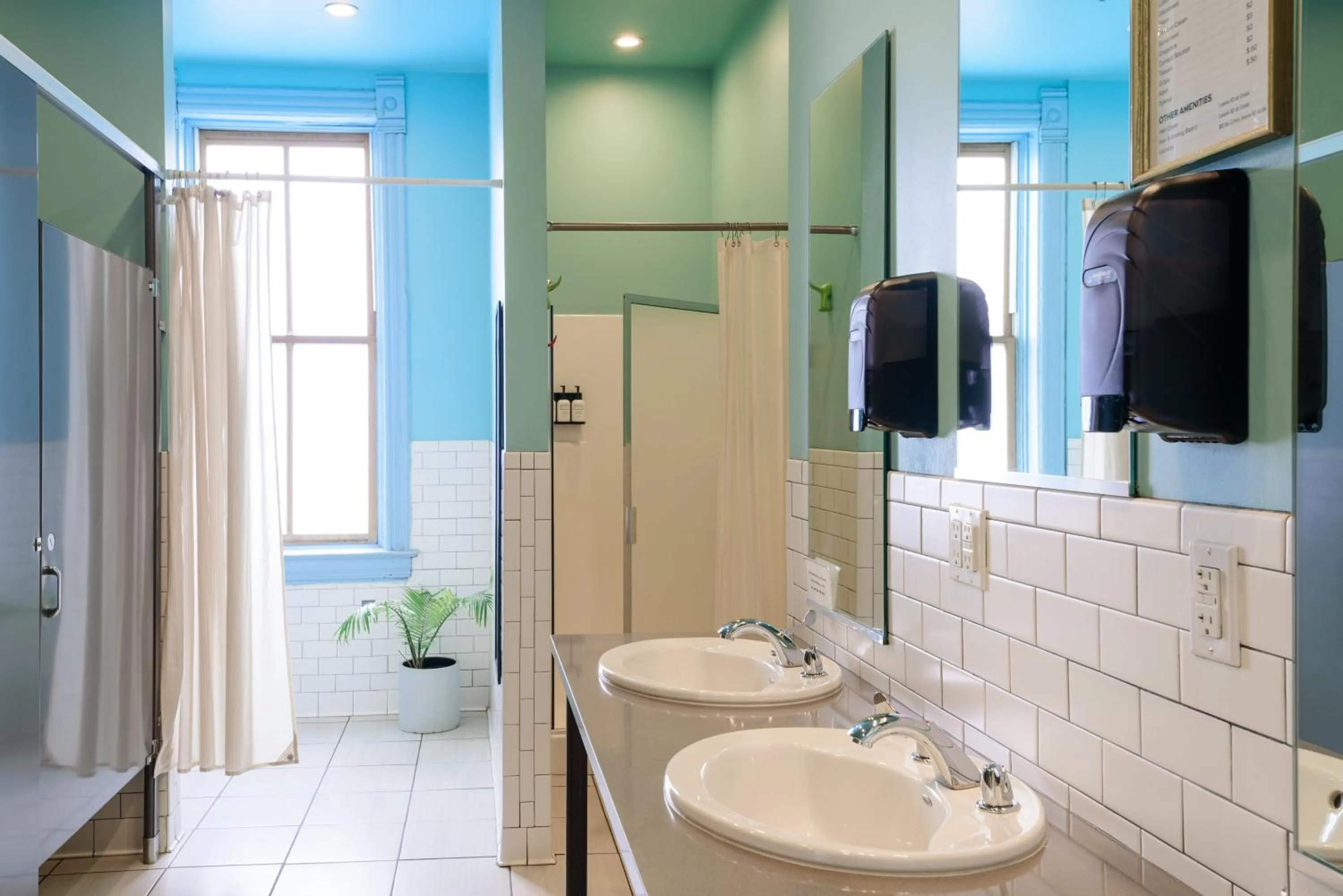 Bathroom in Hostel Fish