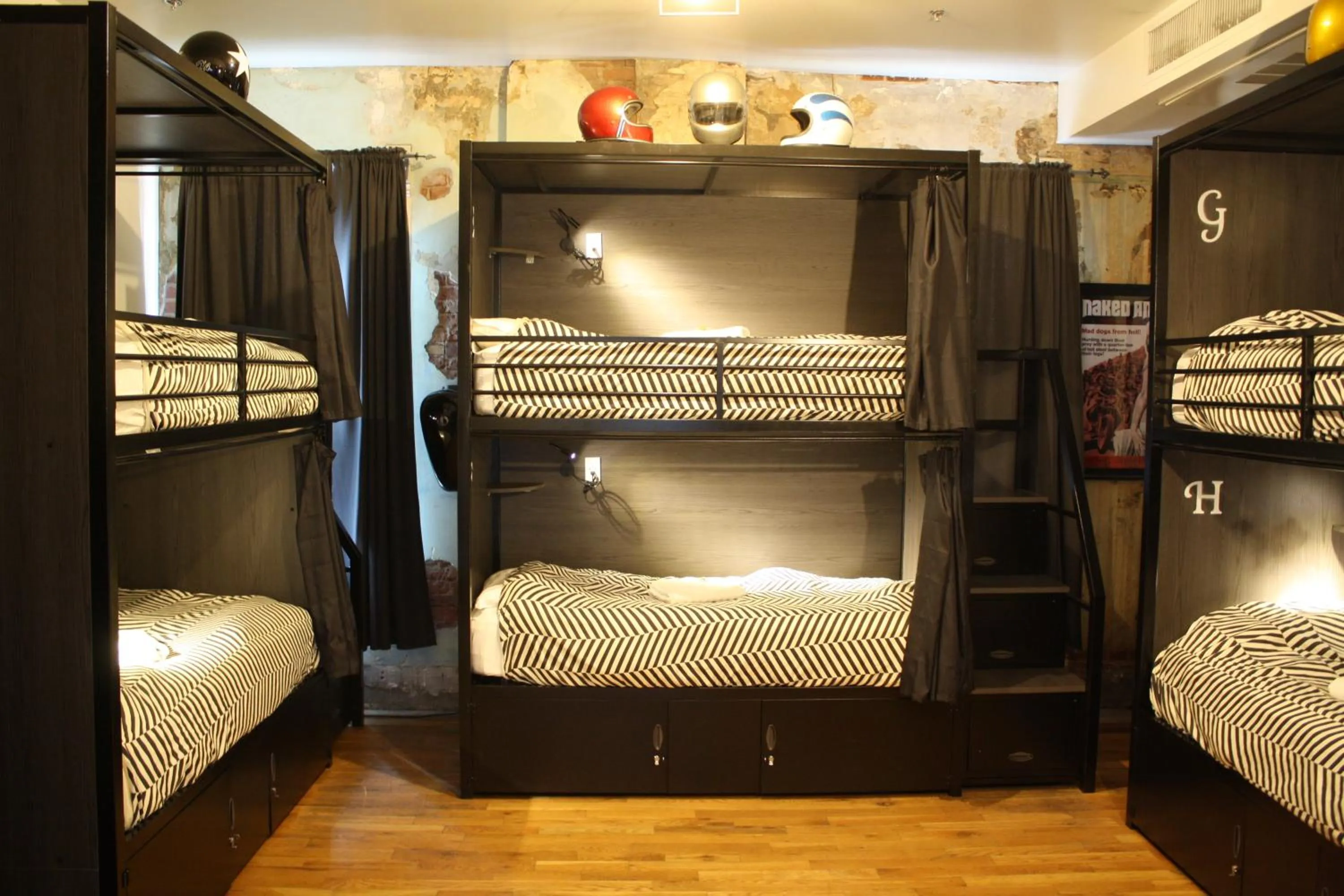 bunk bed, Bed in Hostel Fish