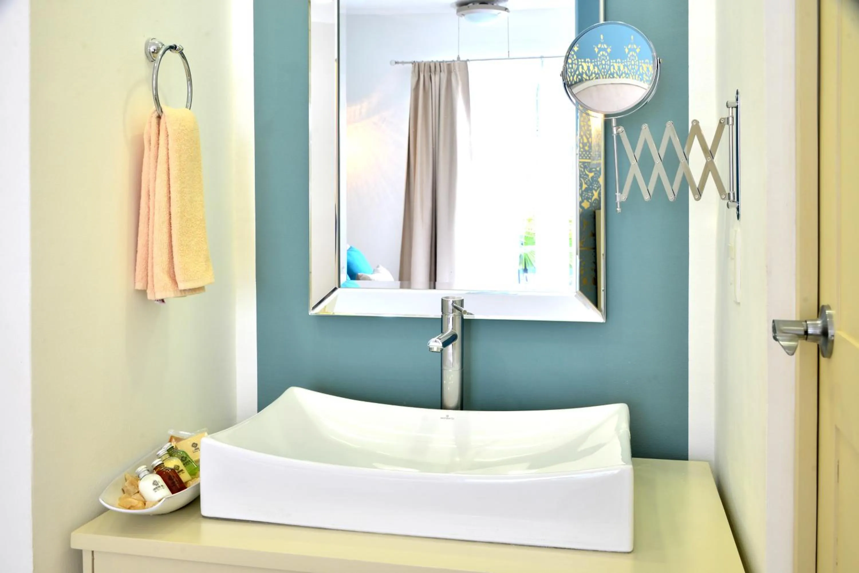 Other, Bed in Unic Design Hotel & Restaurant- 5th Avenue