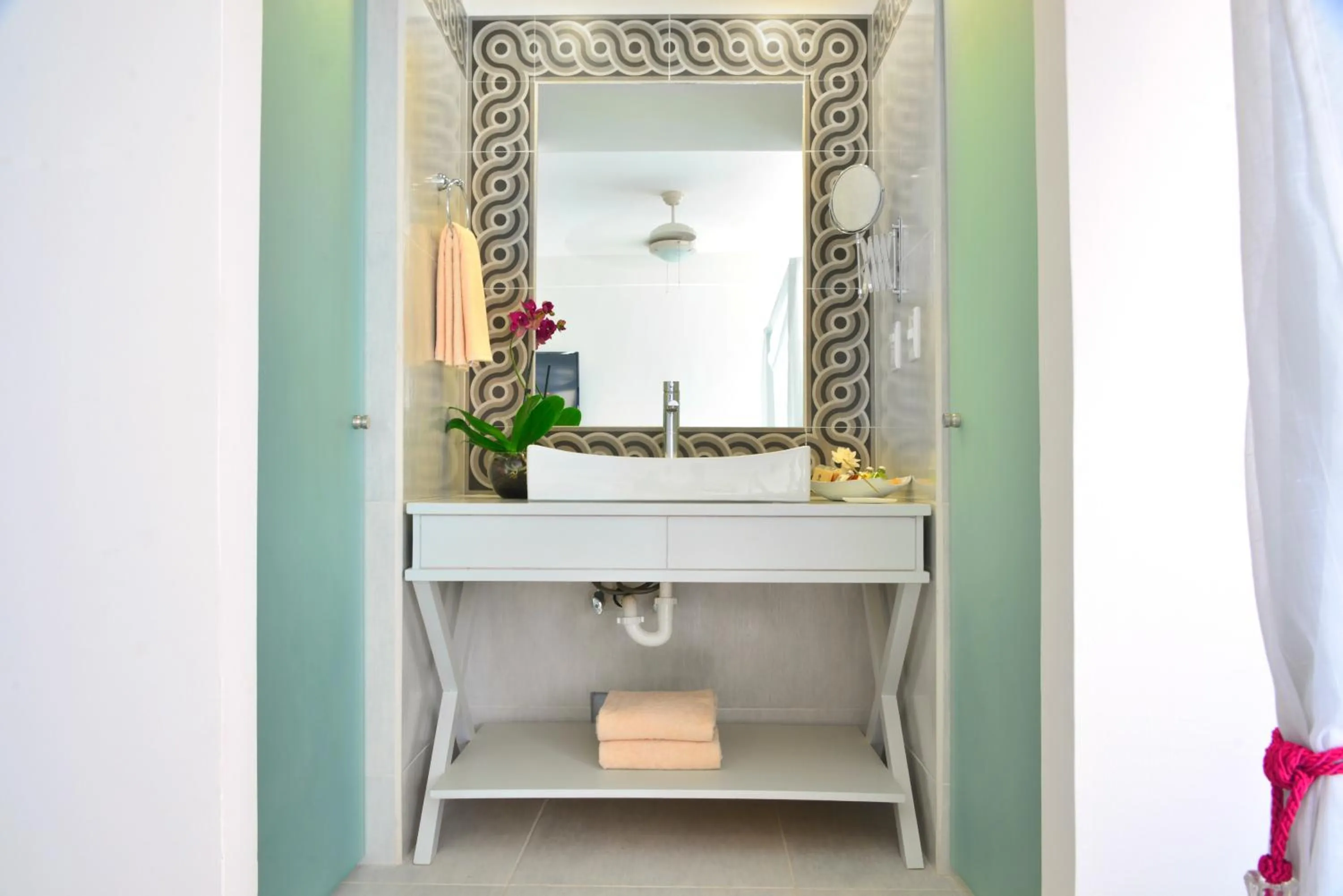 Other in Unic Design Hotel & Restaurant- 5th Avenue