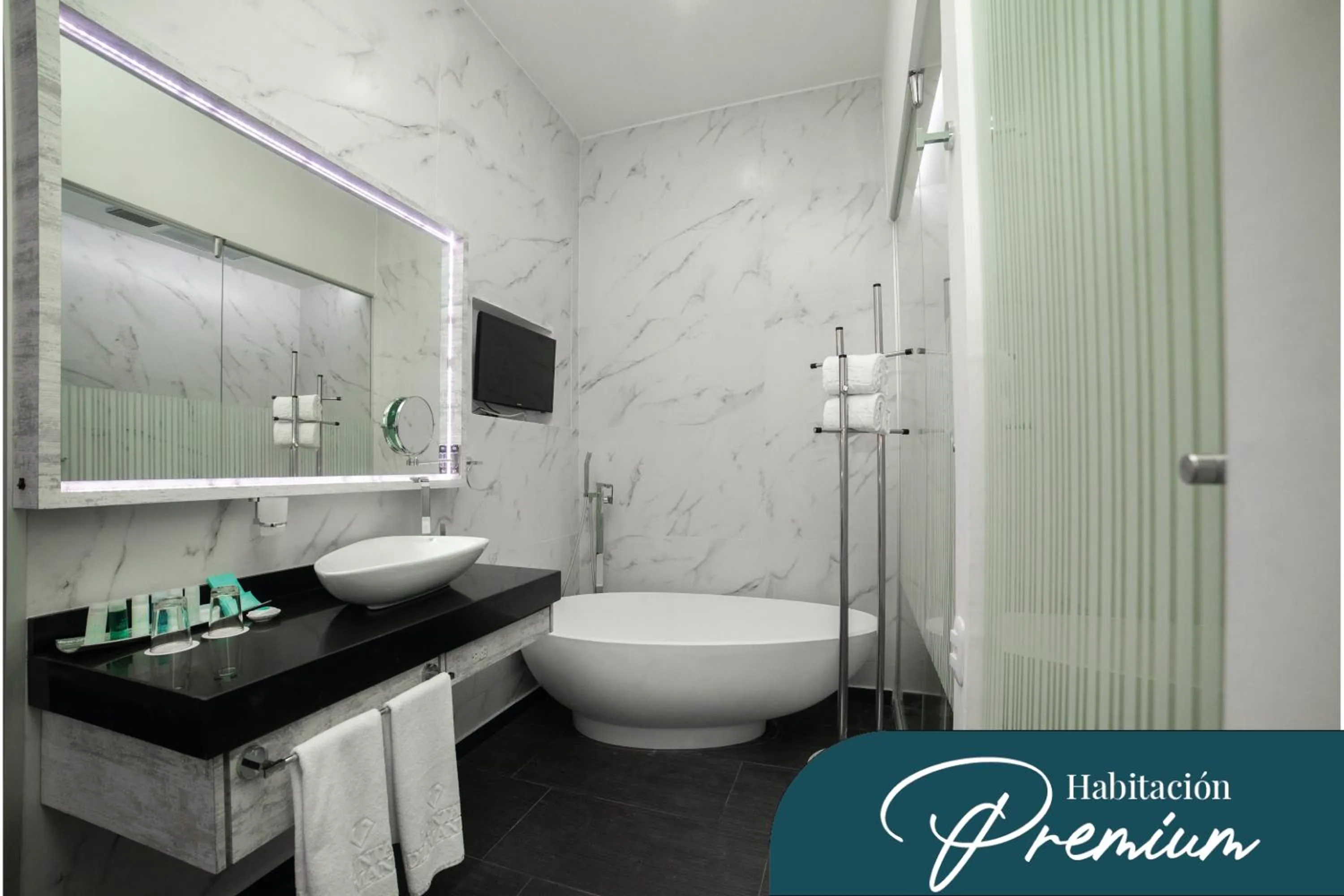 Bathroom in Punta Diamante Premium Hotel