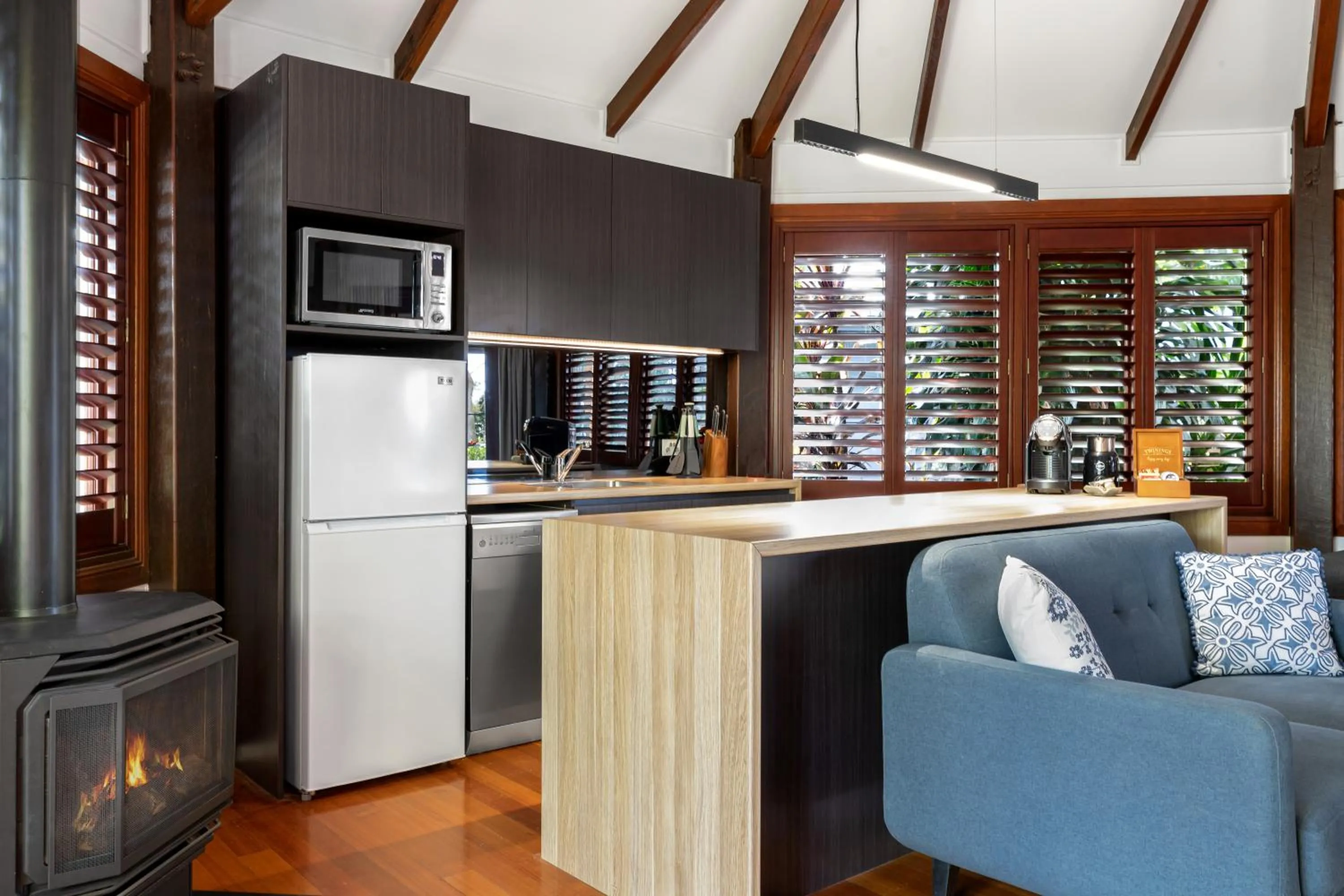 Kitchen or kitchenette in Jandar Retreat Maleny