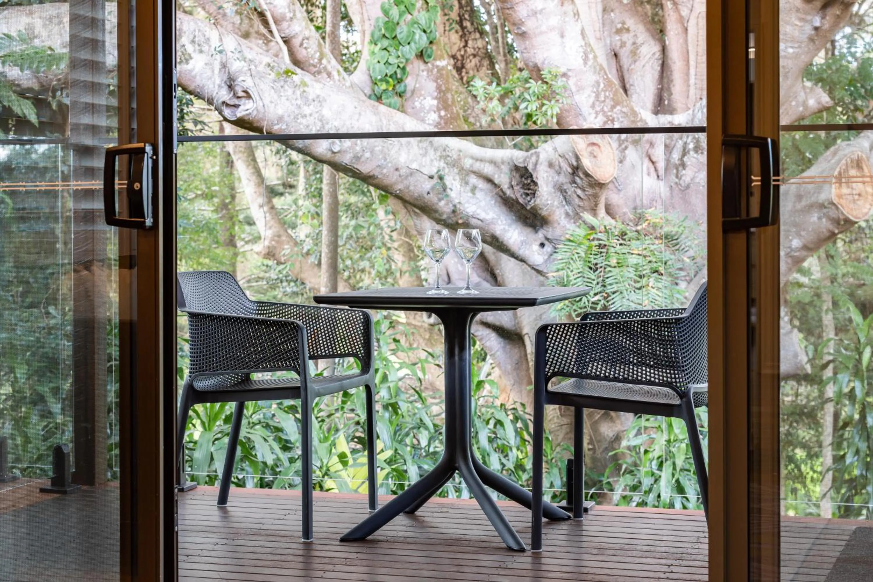 Patio in Jandar Retreat Maleny