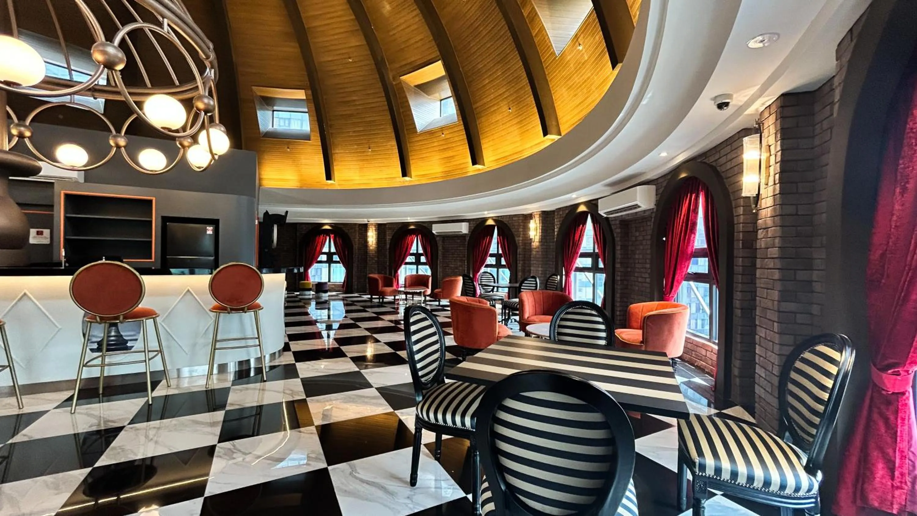 The Paxtonz by Manhattan Group