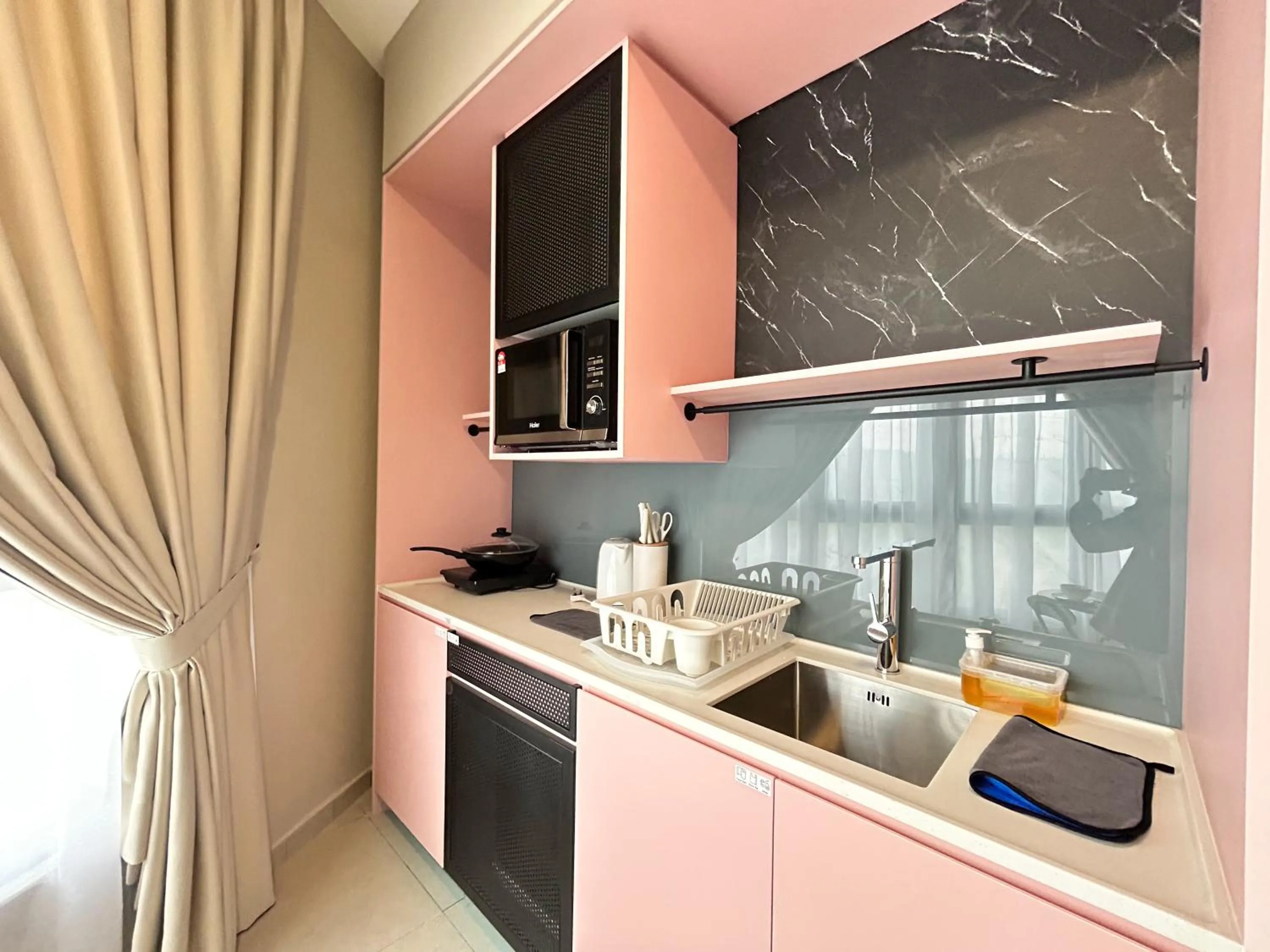 The Paxtonz by Manhattan Group