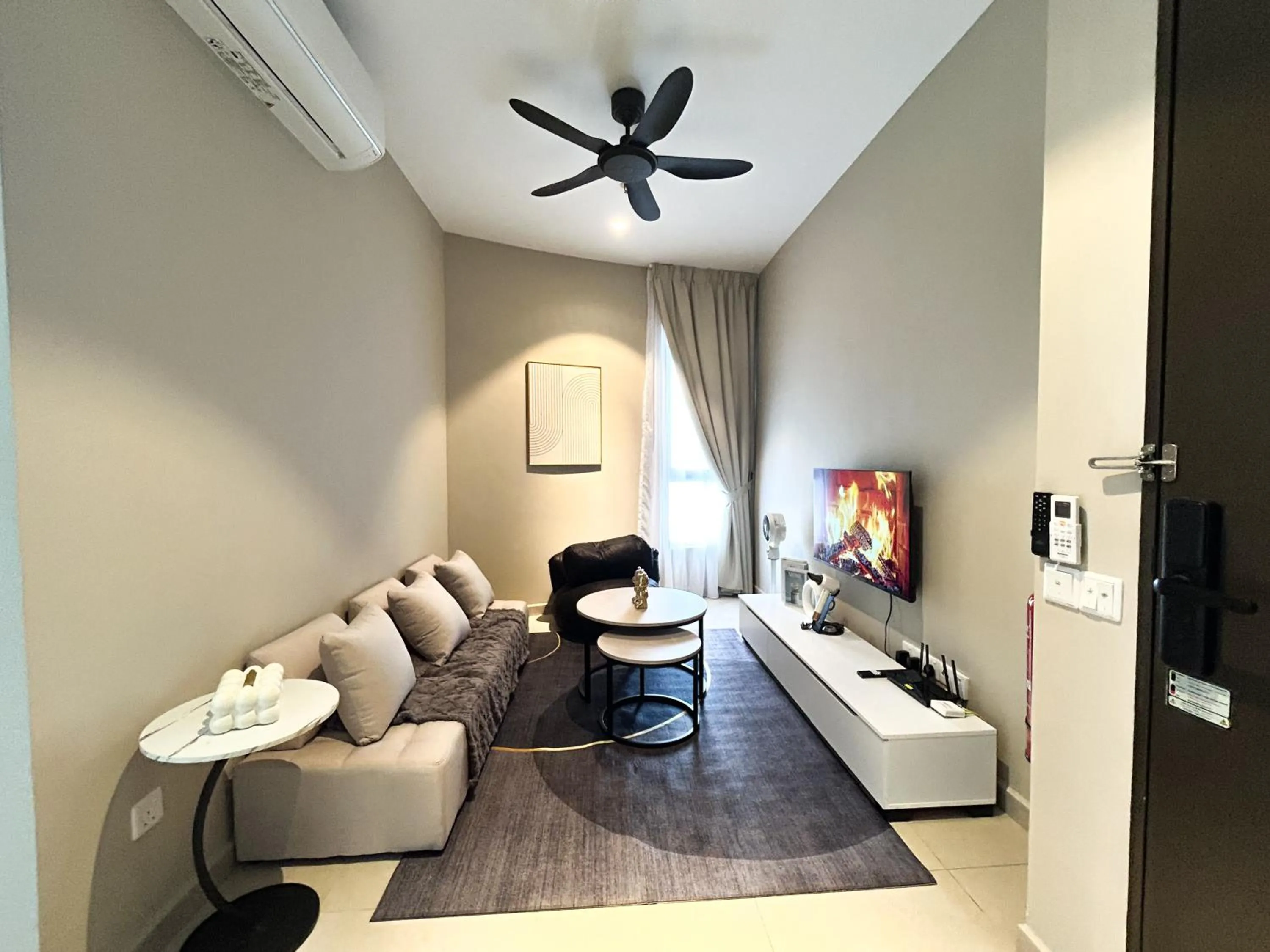 The Paxtonz by Manhattan Group