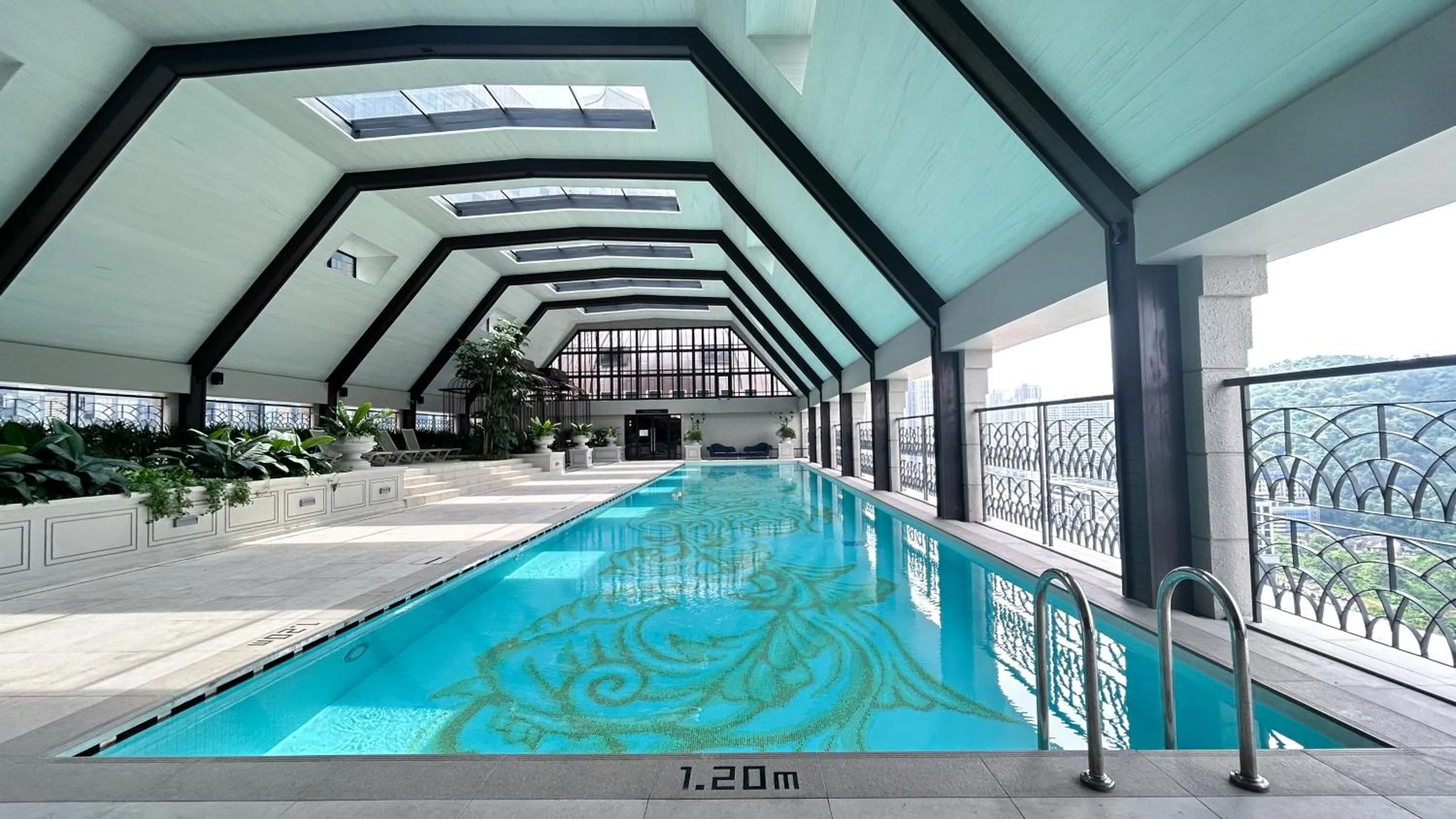 Swimming pool in The Paxtonz by Manhattan Group