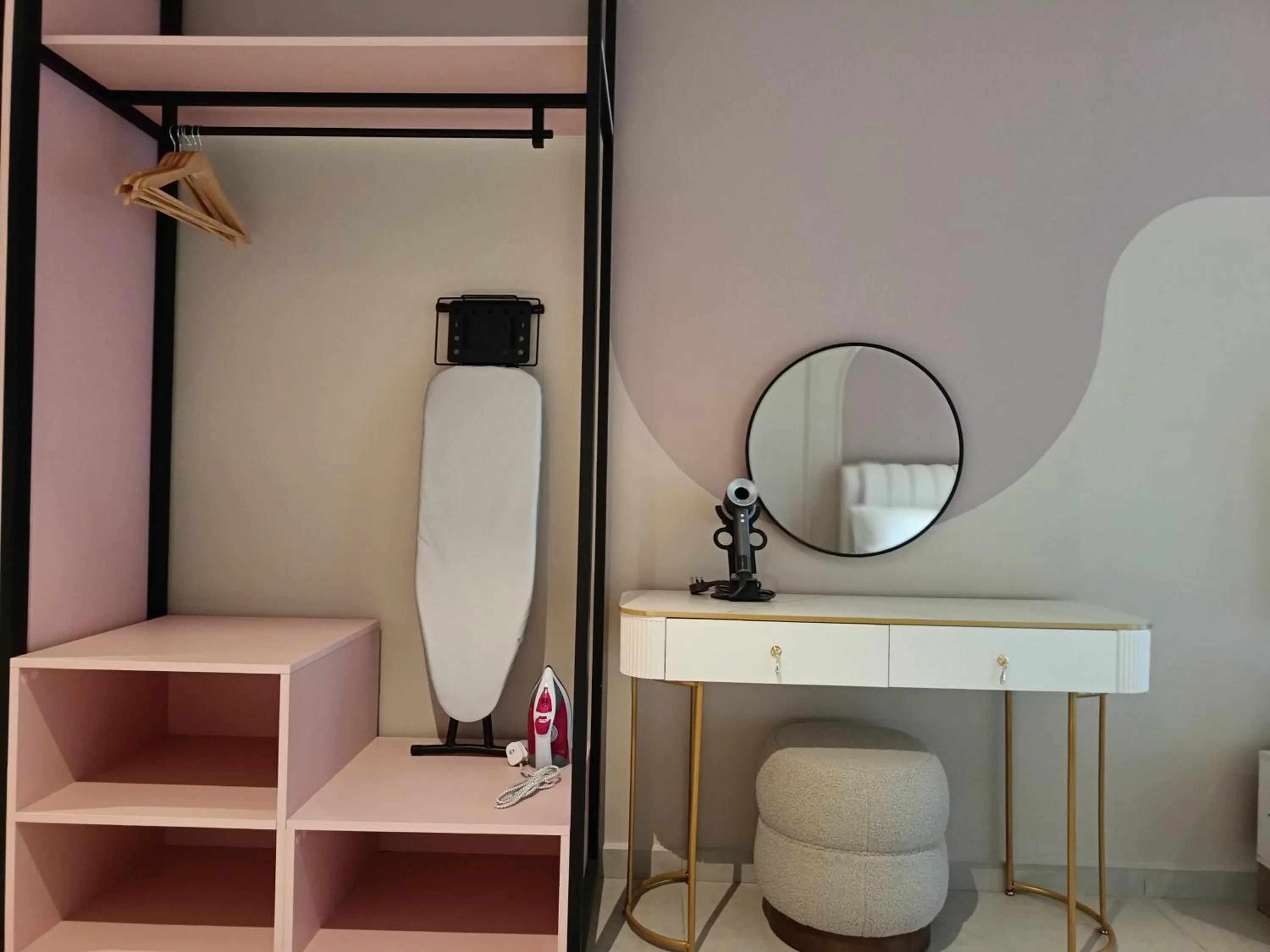 The Paxtonz by Manhattan Group