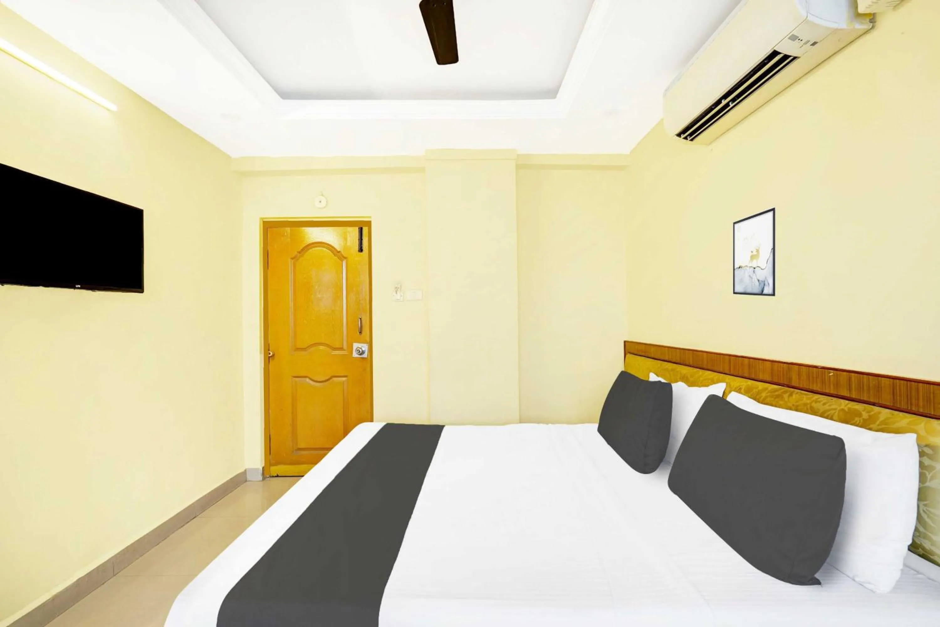 Bedroom, Bed in Collection O Tiruchanoor Near Tirupati
