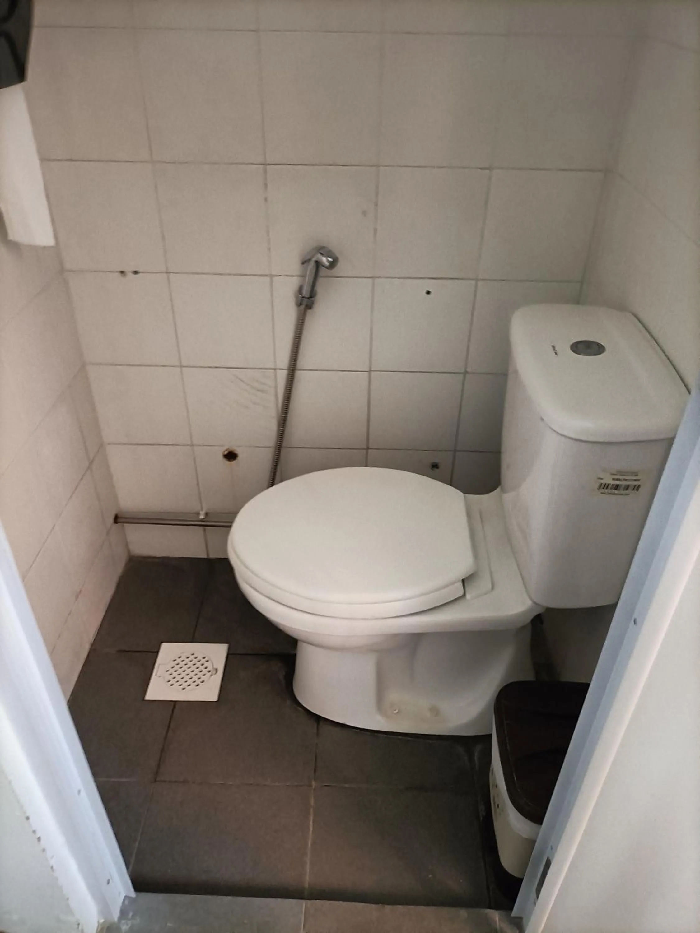 Toilet in Royal Lodge @ Pagoda Street