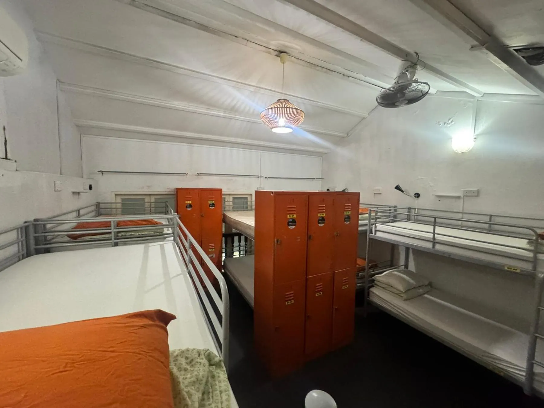 Bed in Royal Lodge @ Pagoda Street