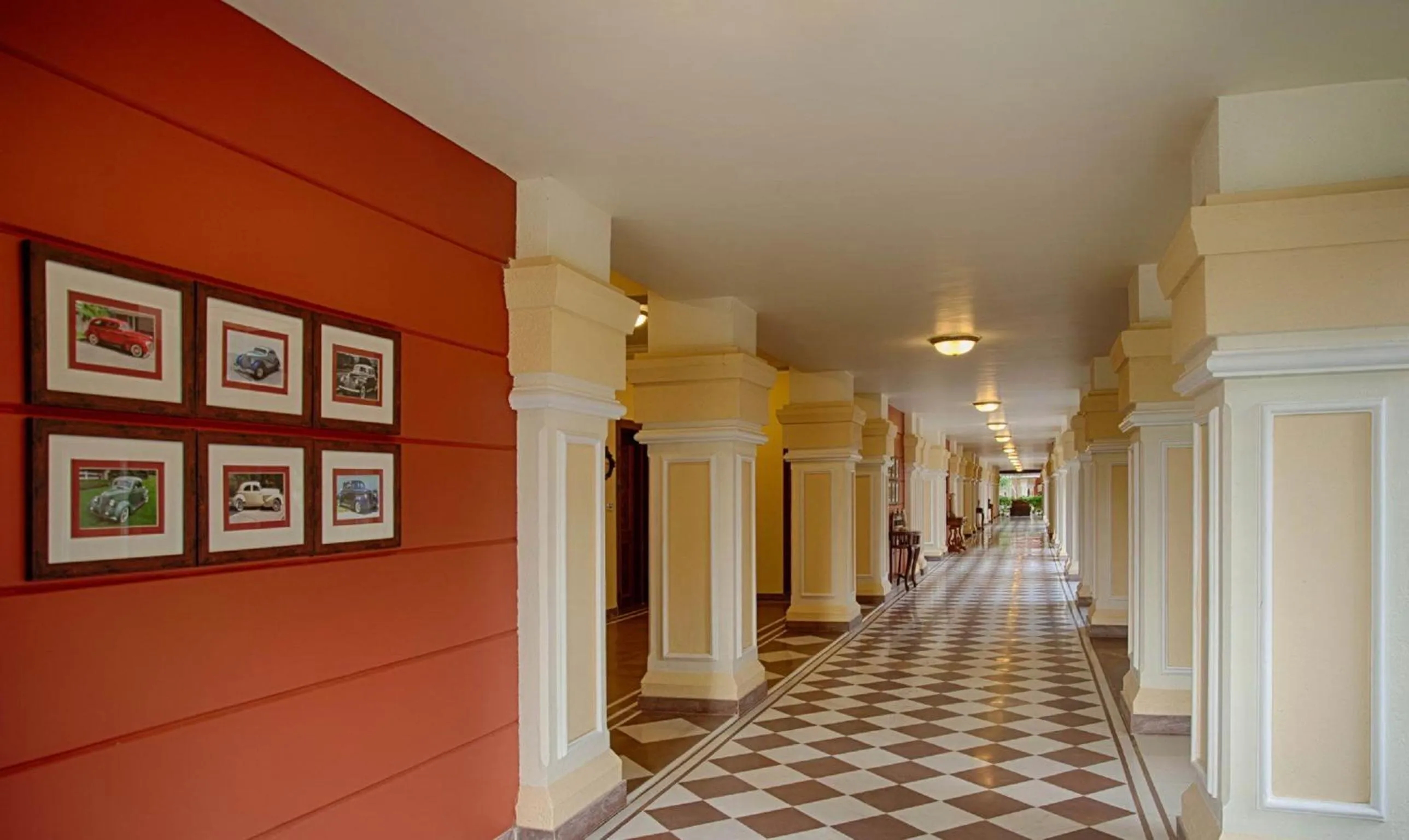 Decorative detail in Regency Lagoon Resort