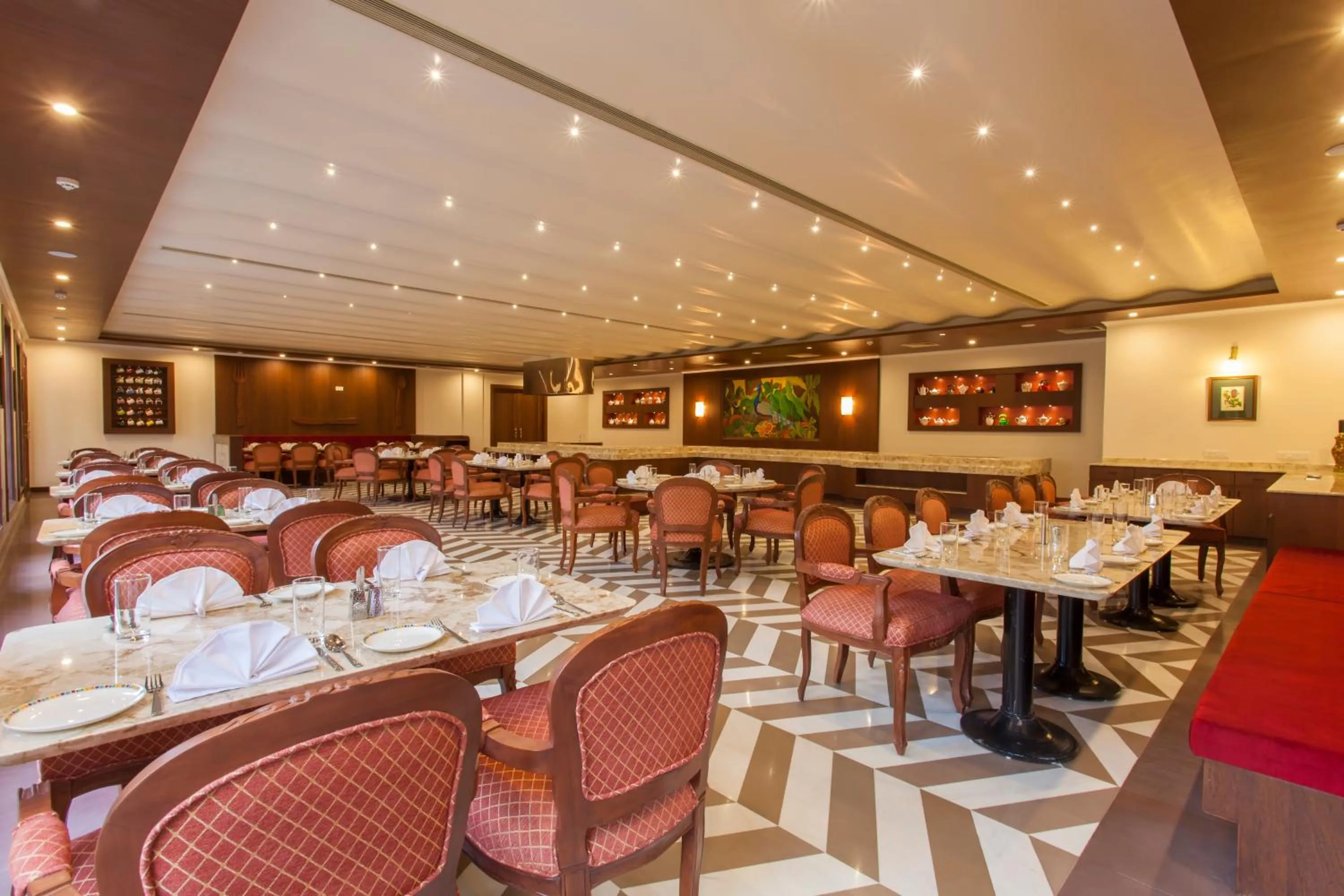 Restaurant/places to eat in Regency Lagoon Resort