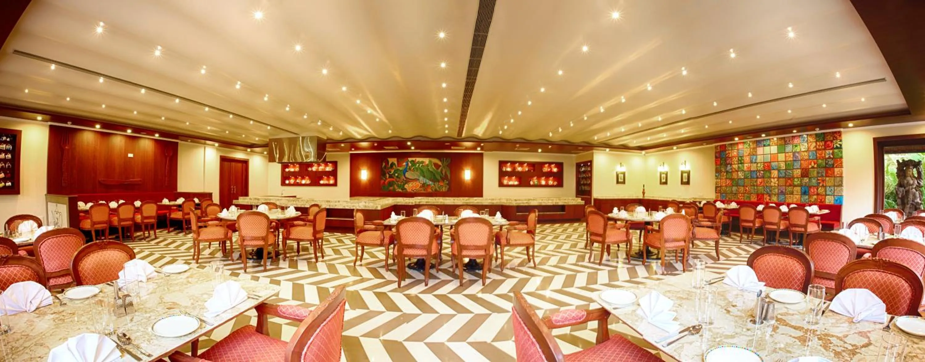 Restaurant/places to eat in Regency Lagoon Resort