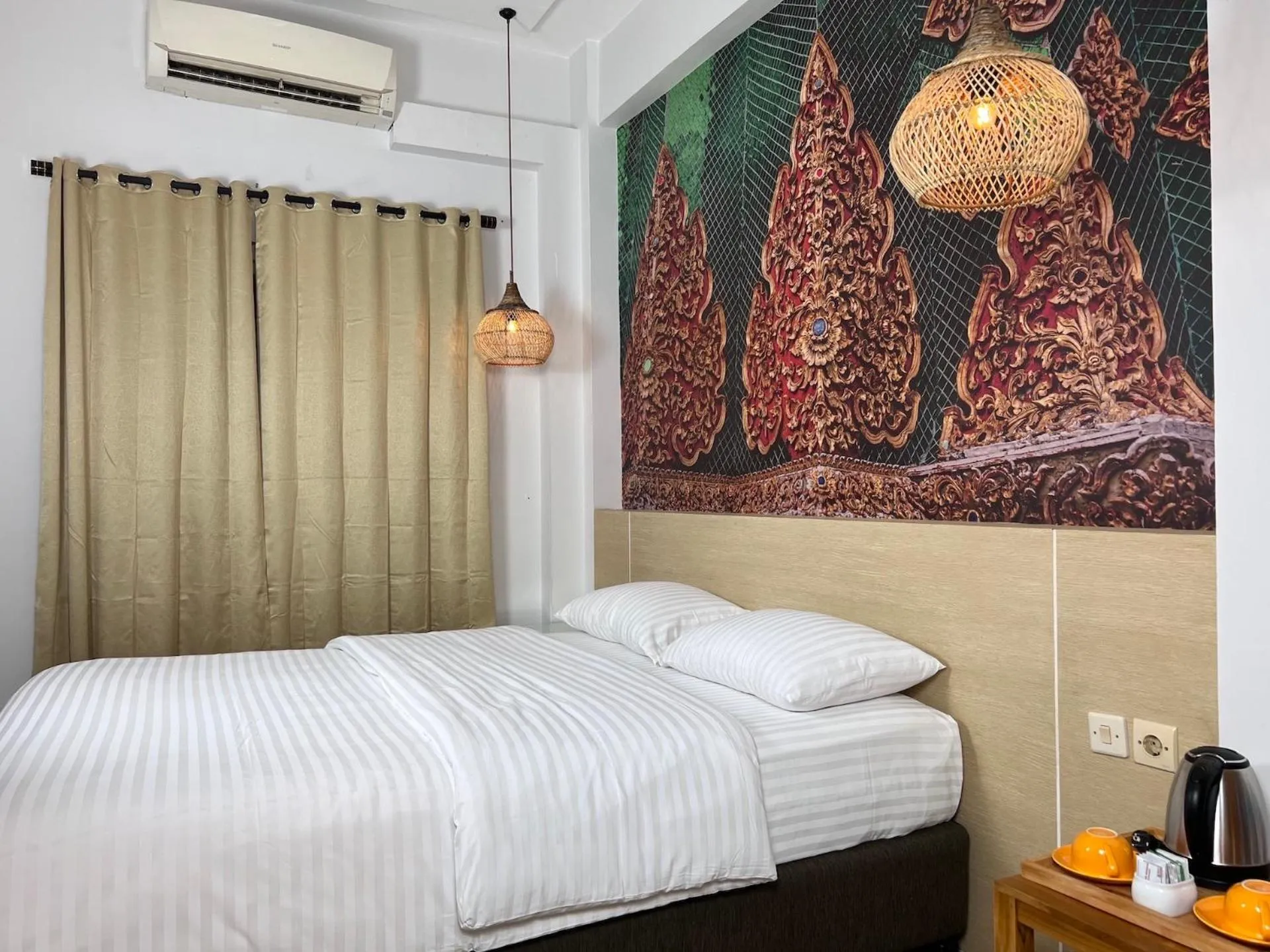 Bed in Fastrooms Bekasi