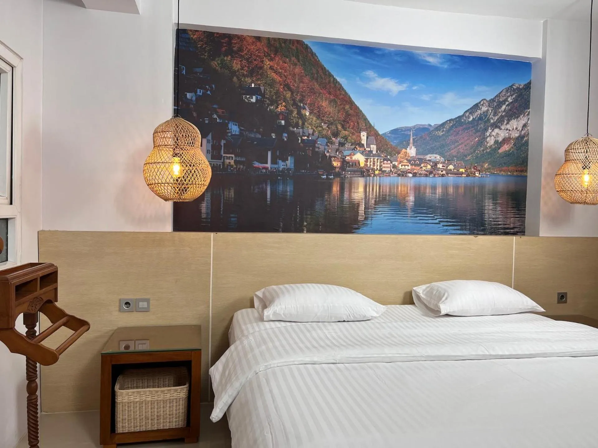 Bedroom, Bed in Fastrooms Bekasi