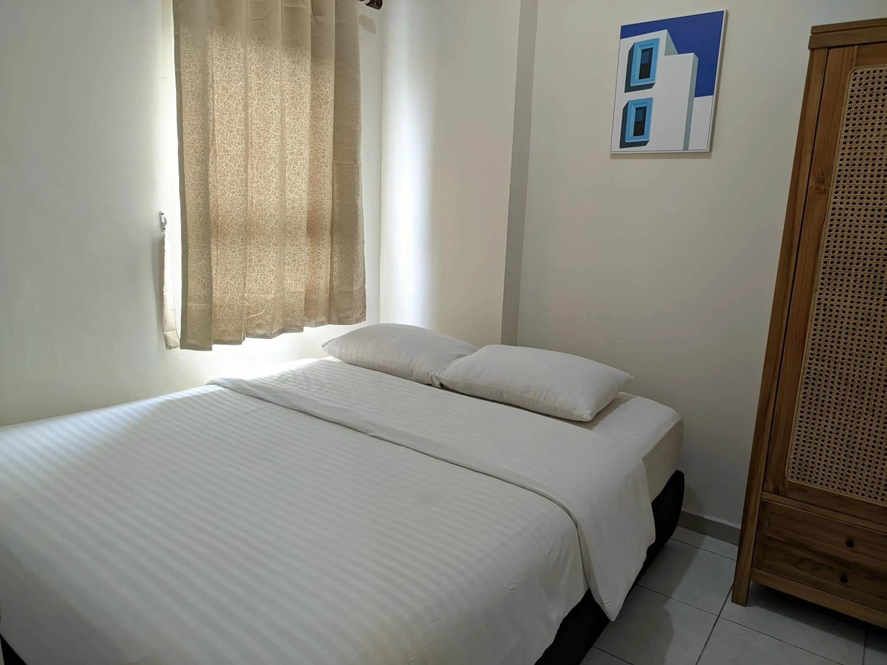 Bed in Fastrooms Bekasi