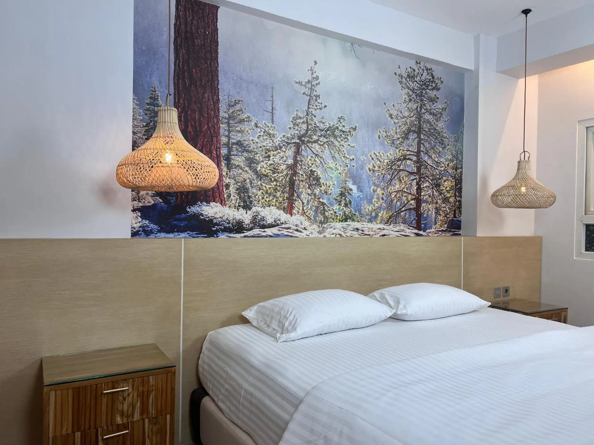 Bed in Fastrooms Bekasi