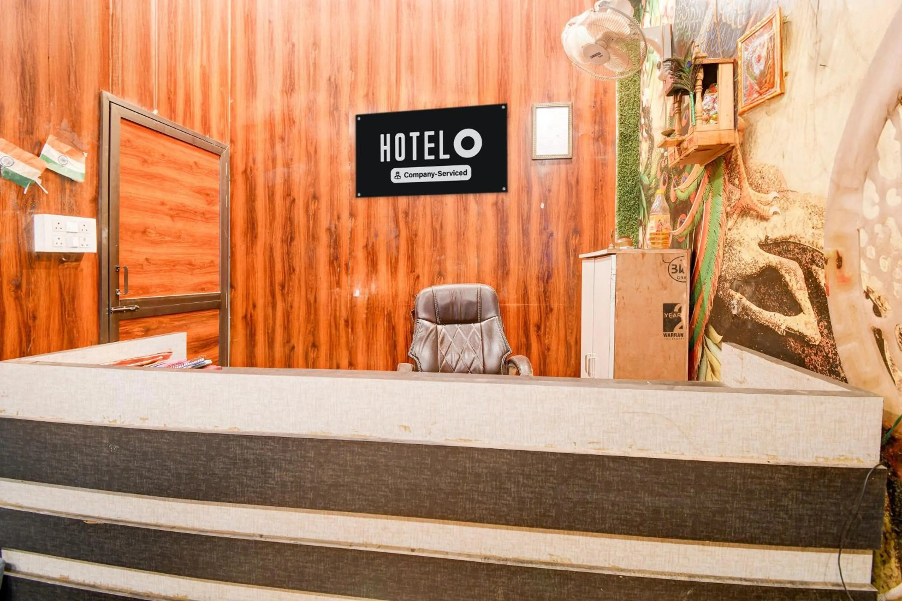 Lobby or reception, Bed in Super Hotel O Ambedkar Park Gorakhpur Formerly Mayur Residency