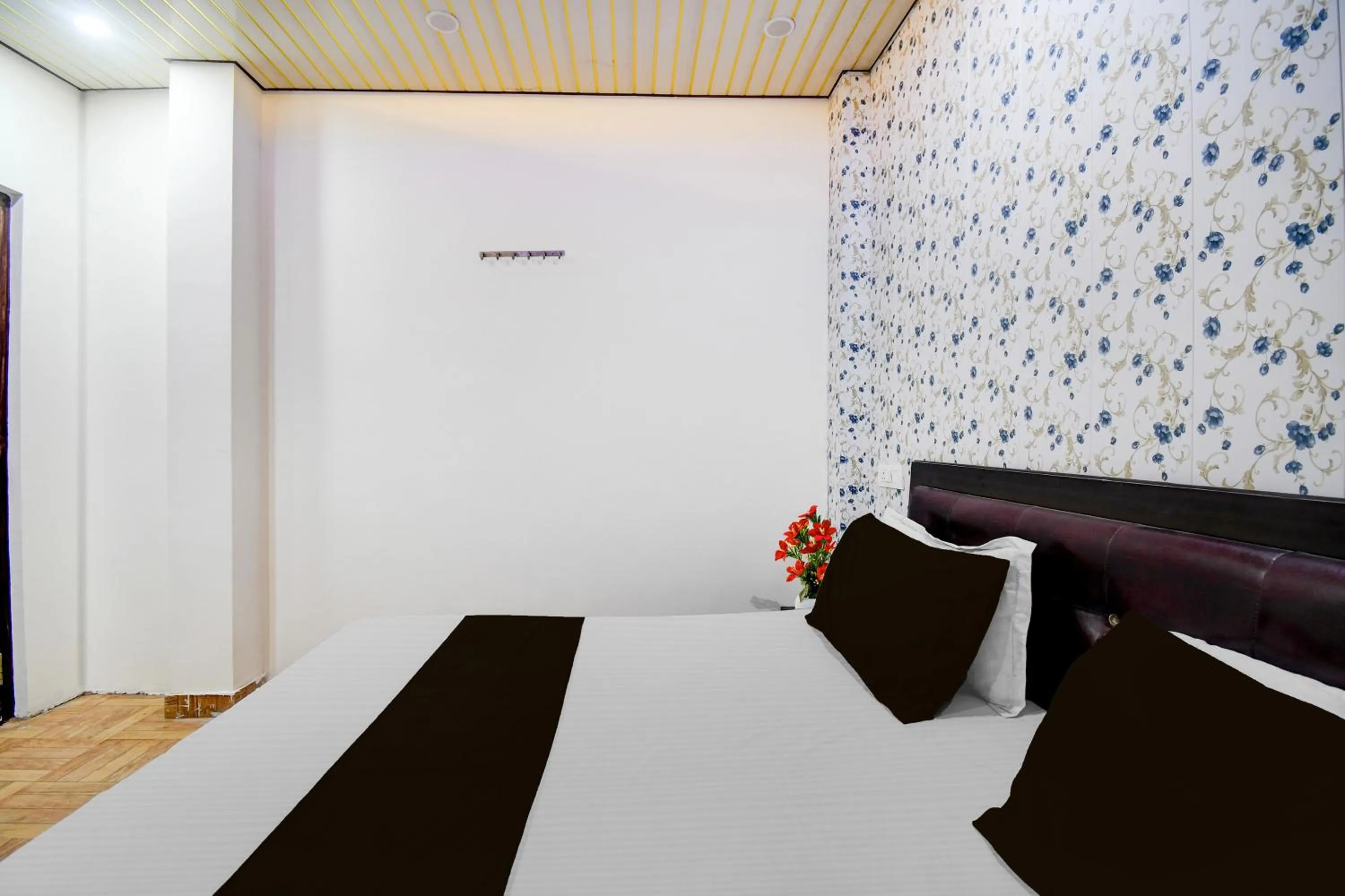 Bedroom, Bed in Super Hotel O Ambedkar Park Gorakhpur Formerly Mayur Residency